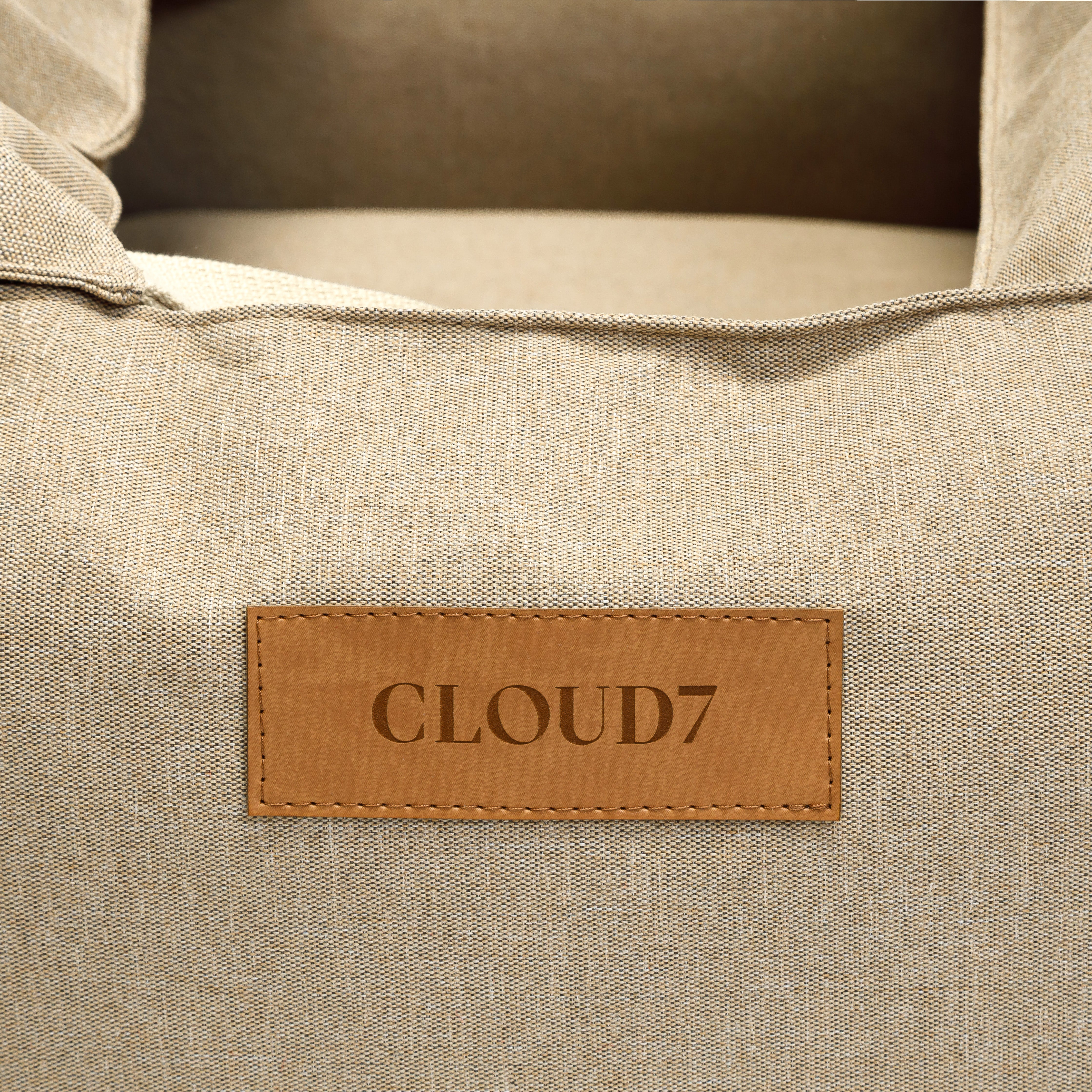 Cloud7 Hundeautositz Getaway Sand tragbar Autositz für Hunde Rückbank