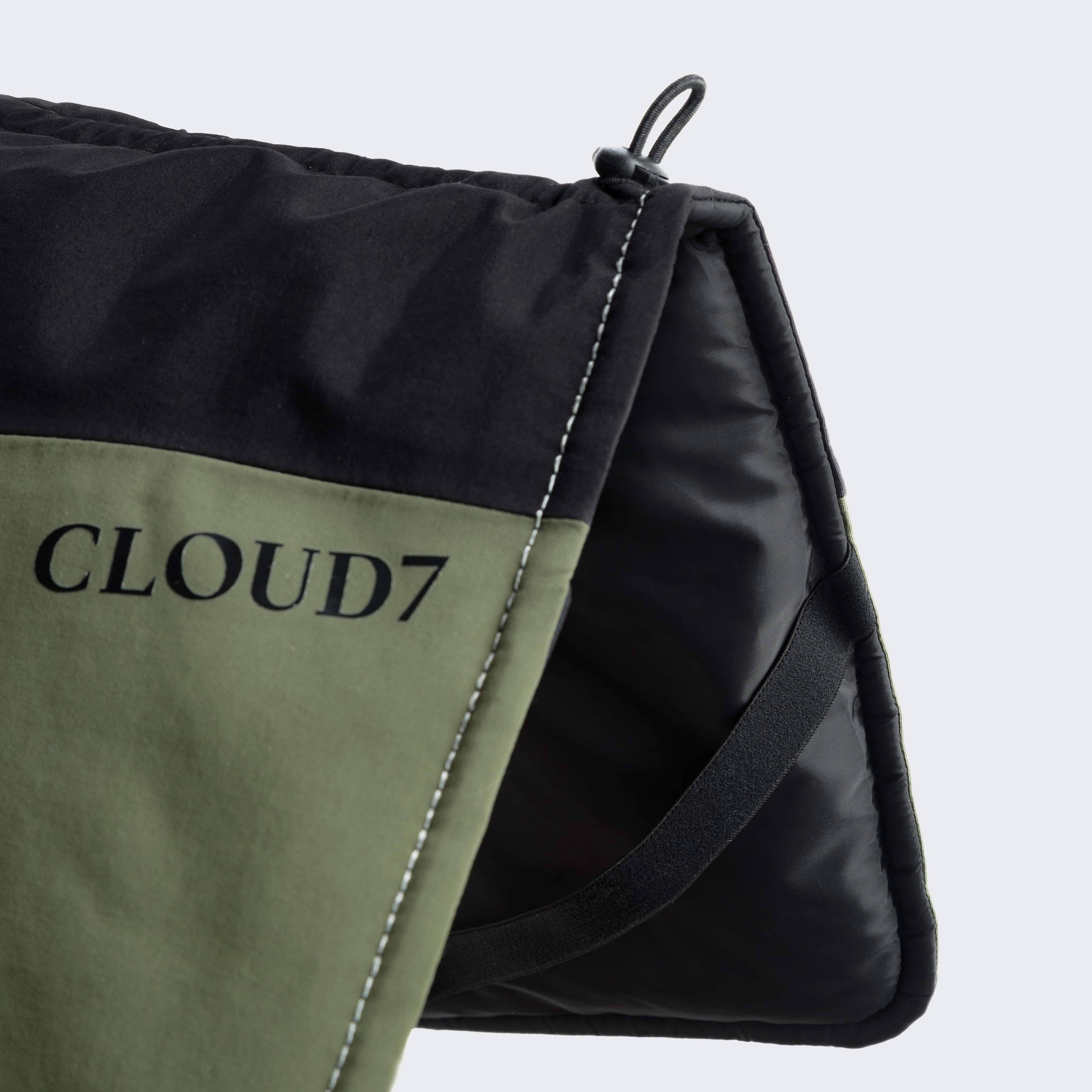 Cloud7 Hundemantel Winter Everest Black Olive verstellbarer Hundemantel