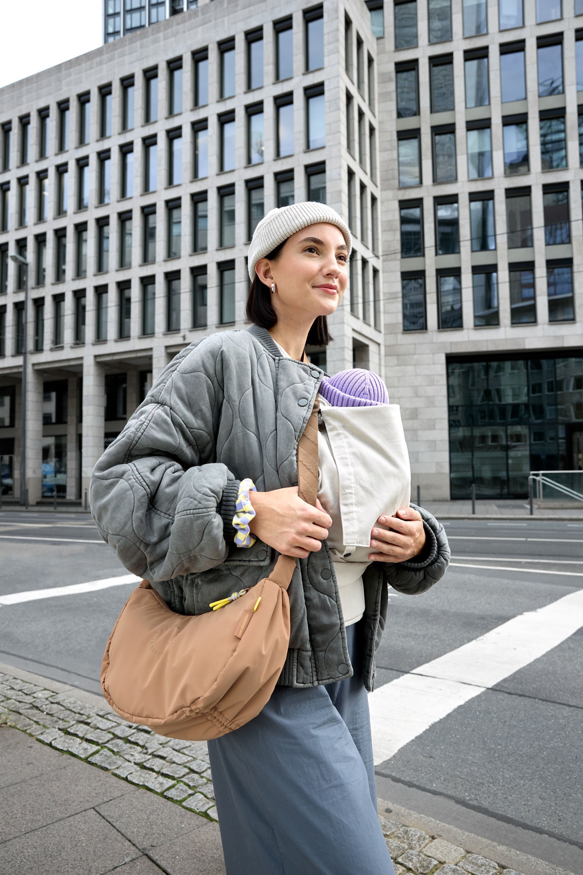 LÄSSIG Umhängetasche Stretch Up Bum Bag Braun Wickeltasche Kinderwagen wasserabweisend
