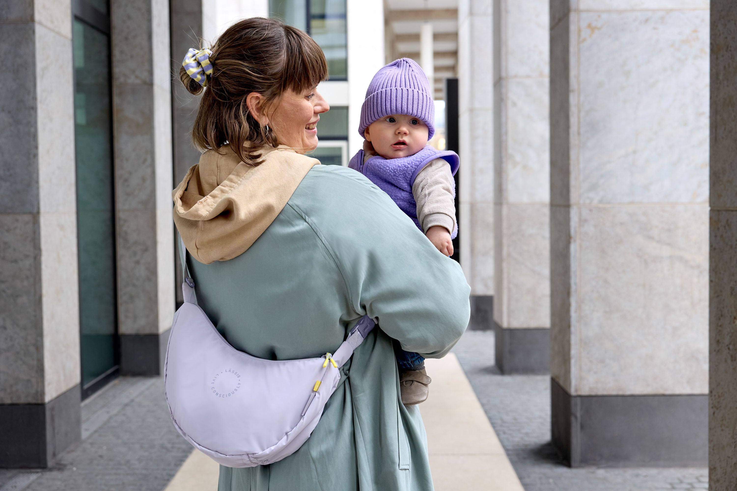 LÄSSIG Umhängetasche Stretch Up Bum Bag Lila Wickeltasche Kinderwagen wasserabweisend