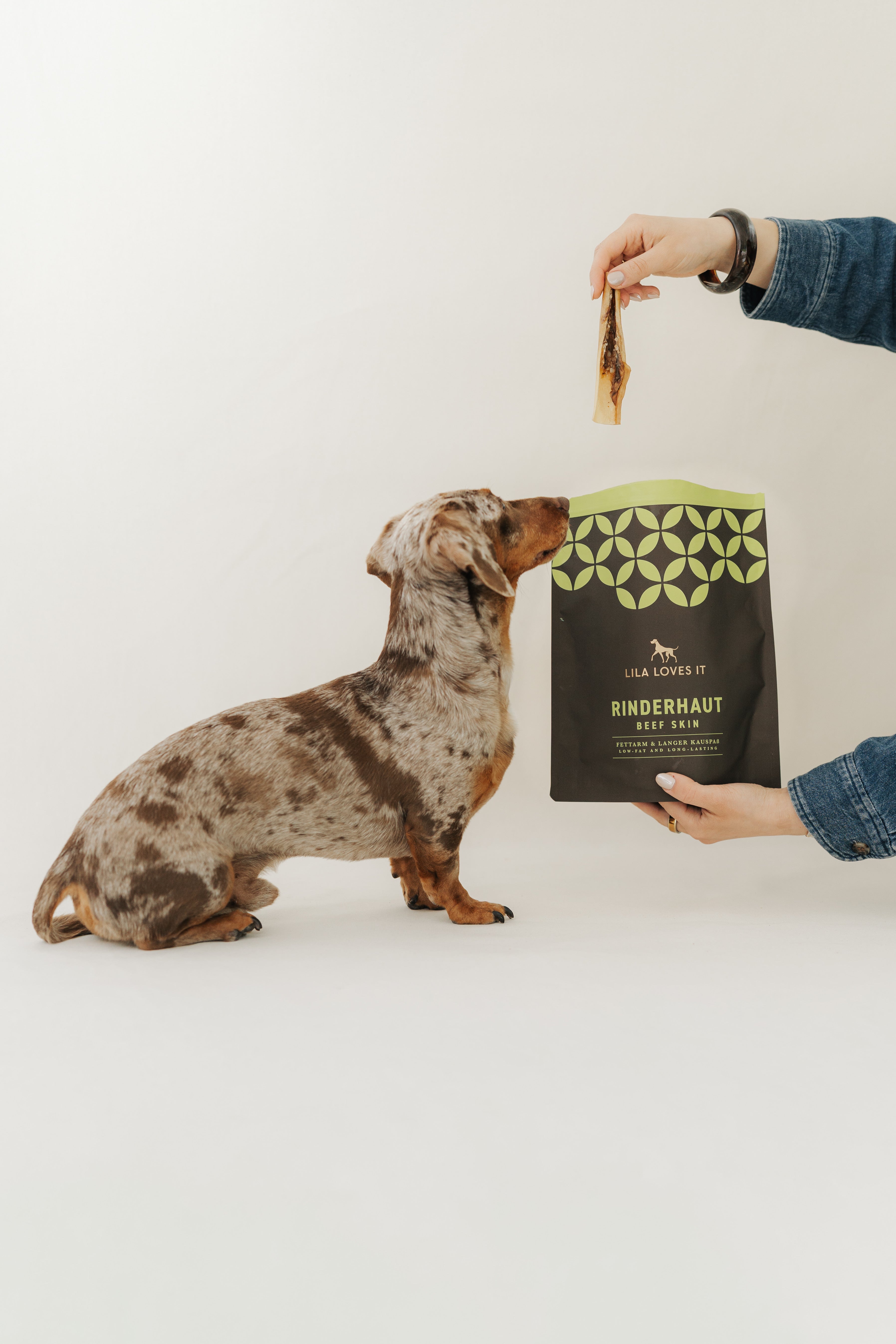 LILA LOVES IT Rinderhaut Hundesnack