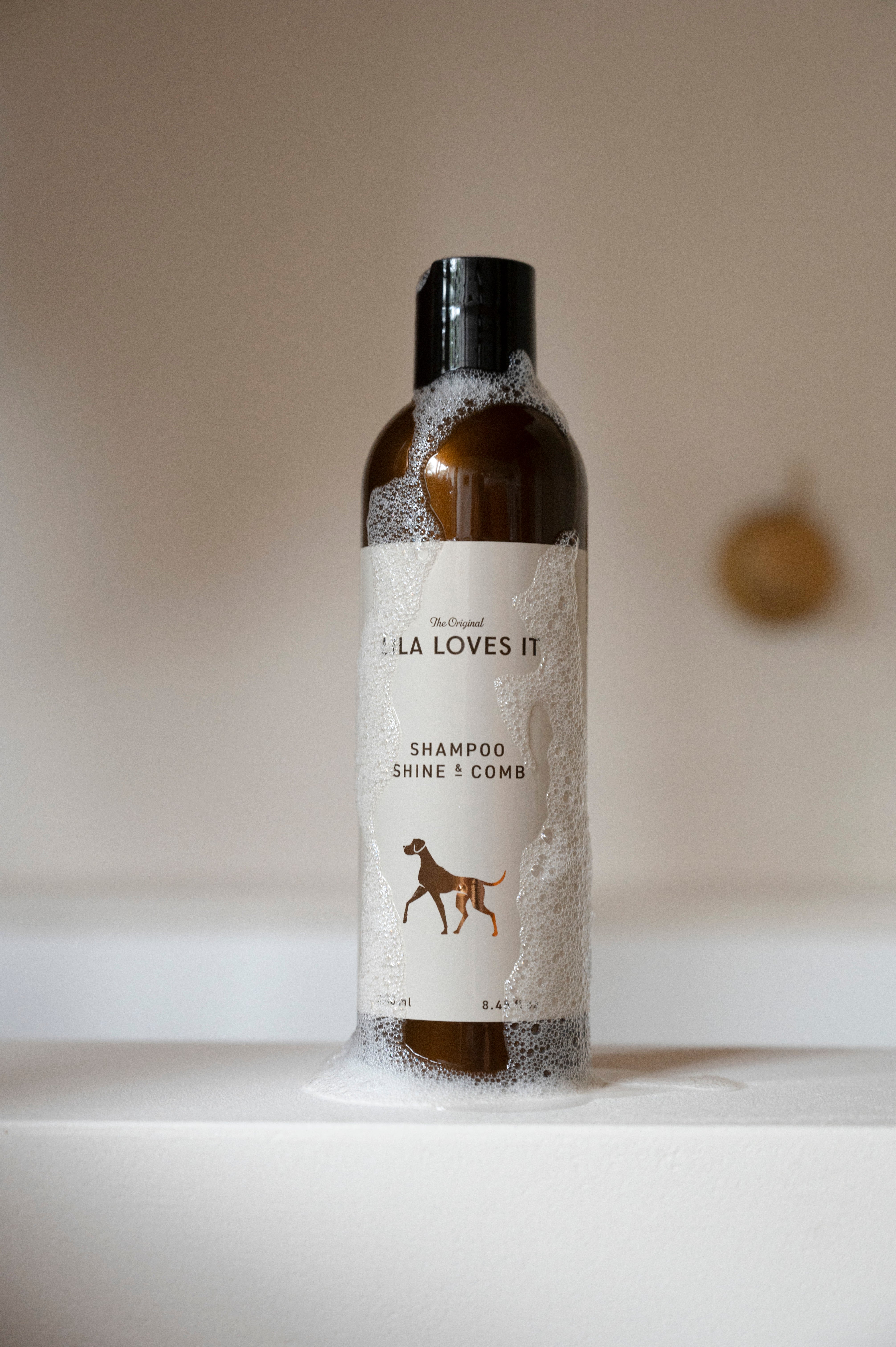 LILA LOVES IT Shampoo Shine & Comb Shampoo für Hunde Hundeshampoo natürlich