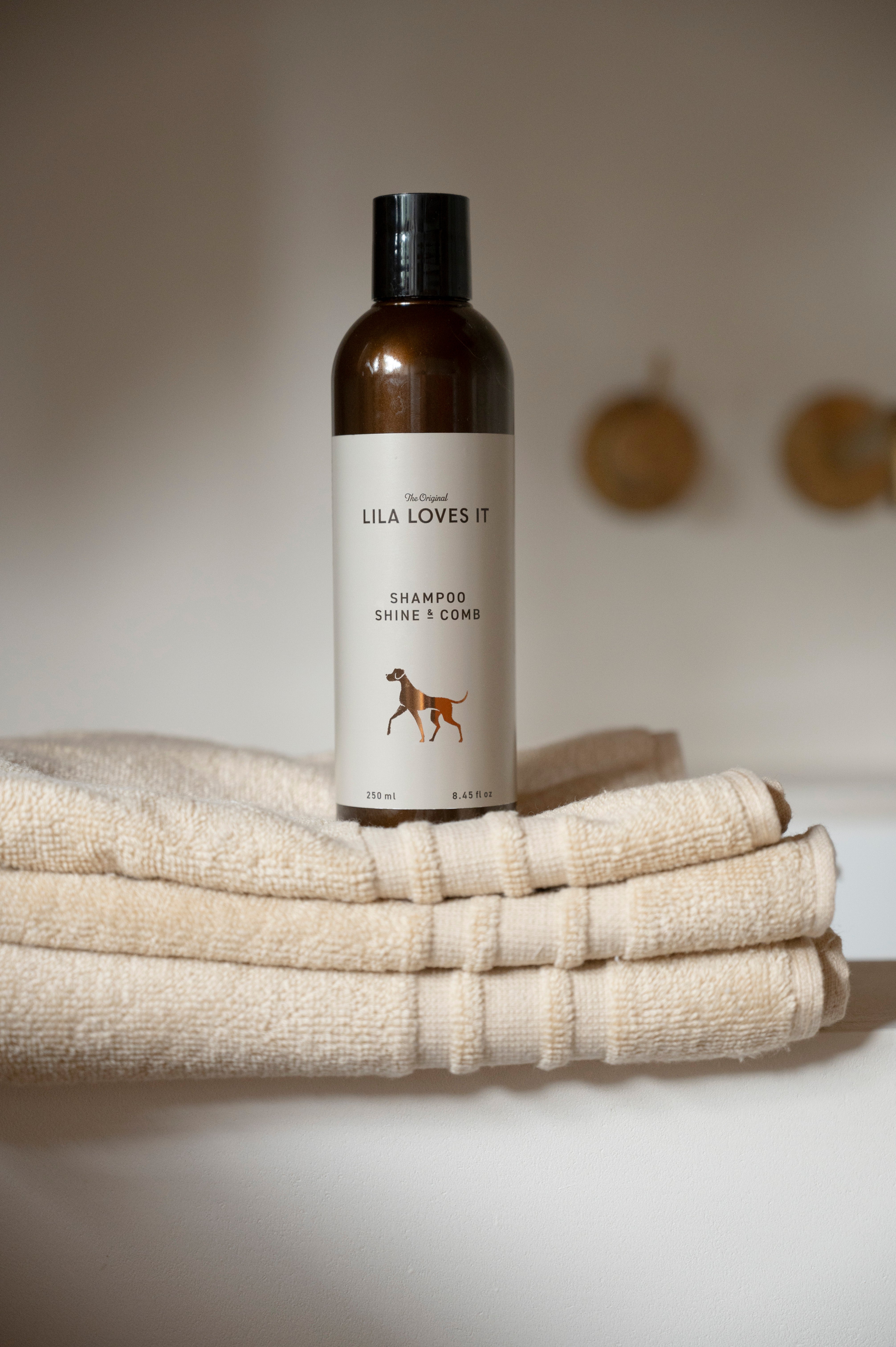 LILA LOVES IT Shampoo Shine & Comb Shampoo für Hunde Fellpflege für Hund natürlich