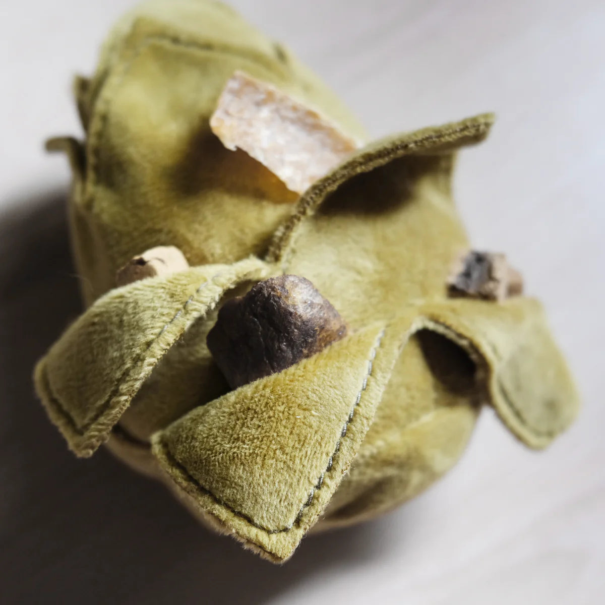 Lambwolf ARTICHOKE Schnüffelartischocke Hundespielzeug für Welpen