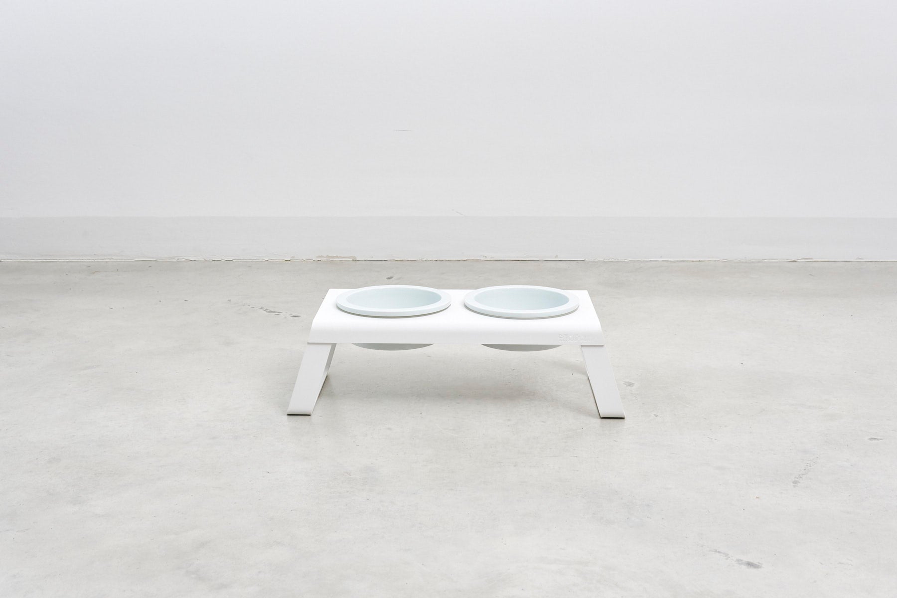 MiaCara Desco Napfstaender Alu Weiss Porzellan Napfstaender mit Porzellannapf