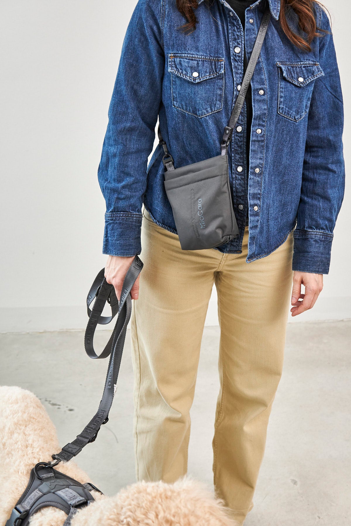 MiaCara Gusto 2.0 Leckerlibeutel Asphalt Hundeleckerlibeutel Gassitasche für Hunde