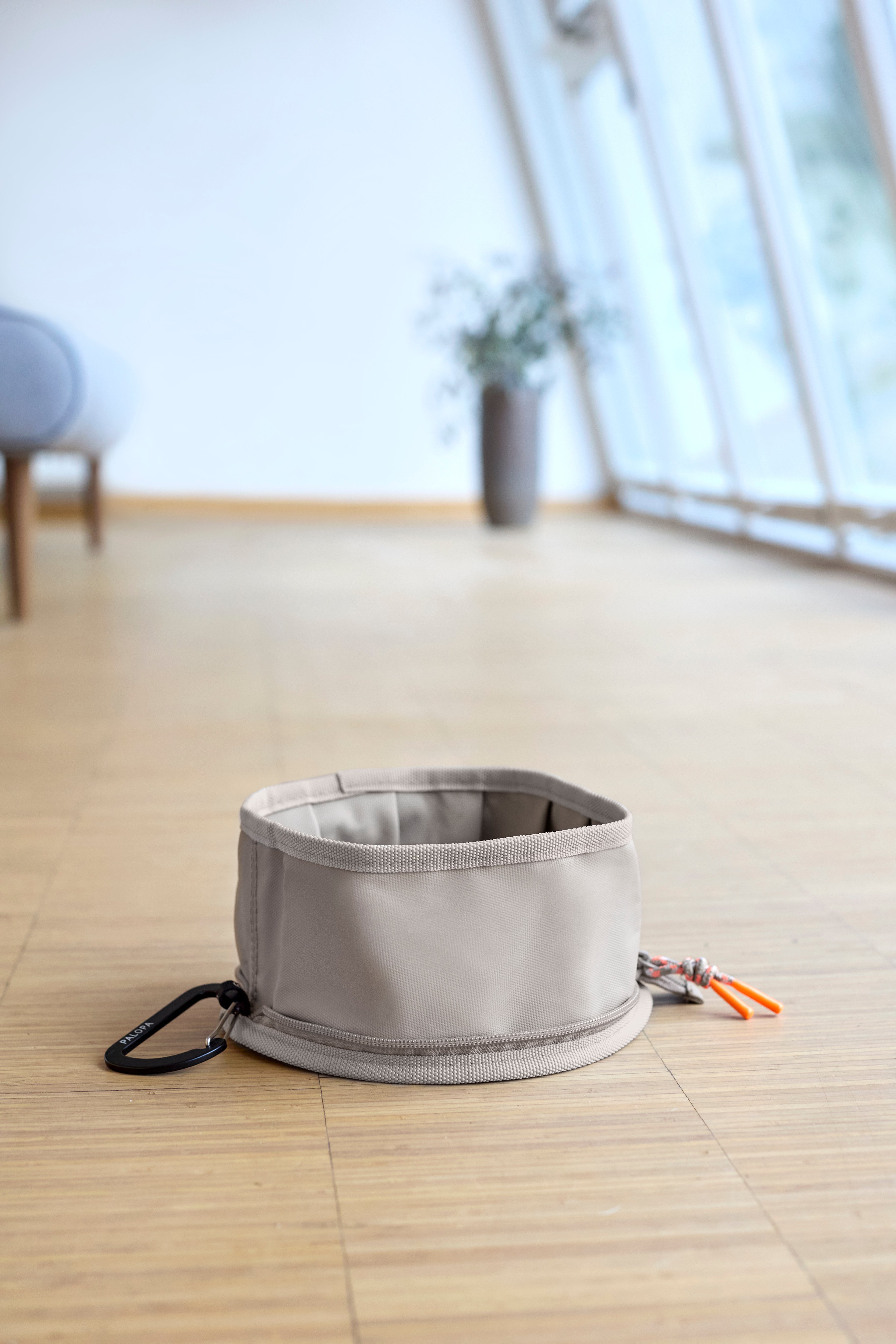 Dog Bowl To Go Tura Taupe Hundereisenapf Urlaub mit Hund