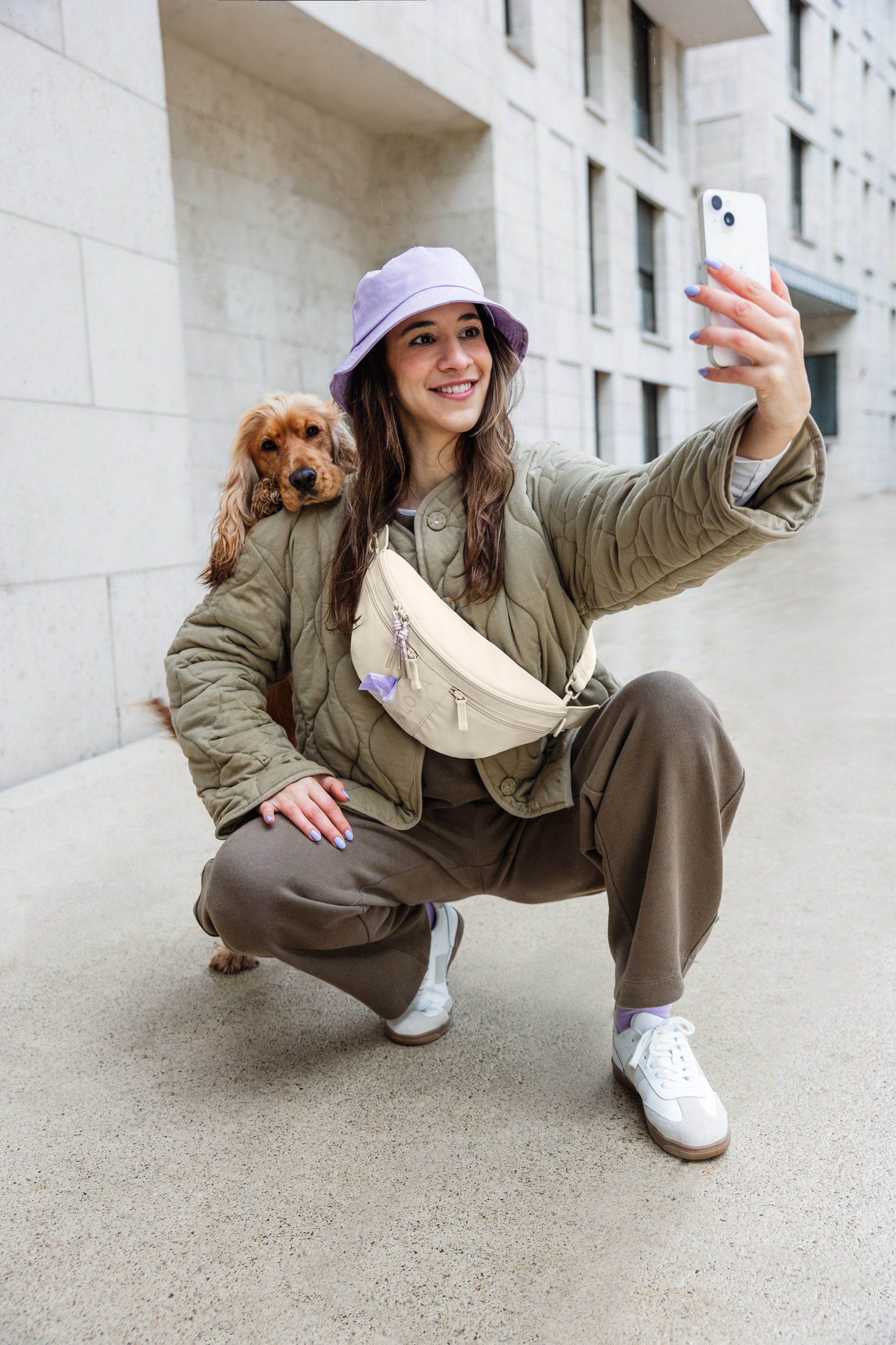 PALOPA Hunde Leckerlibeutel Emma Creme Leckerlitasche Gassitasche zum Umhängen Crossbody Bag
