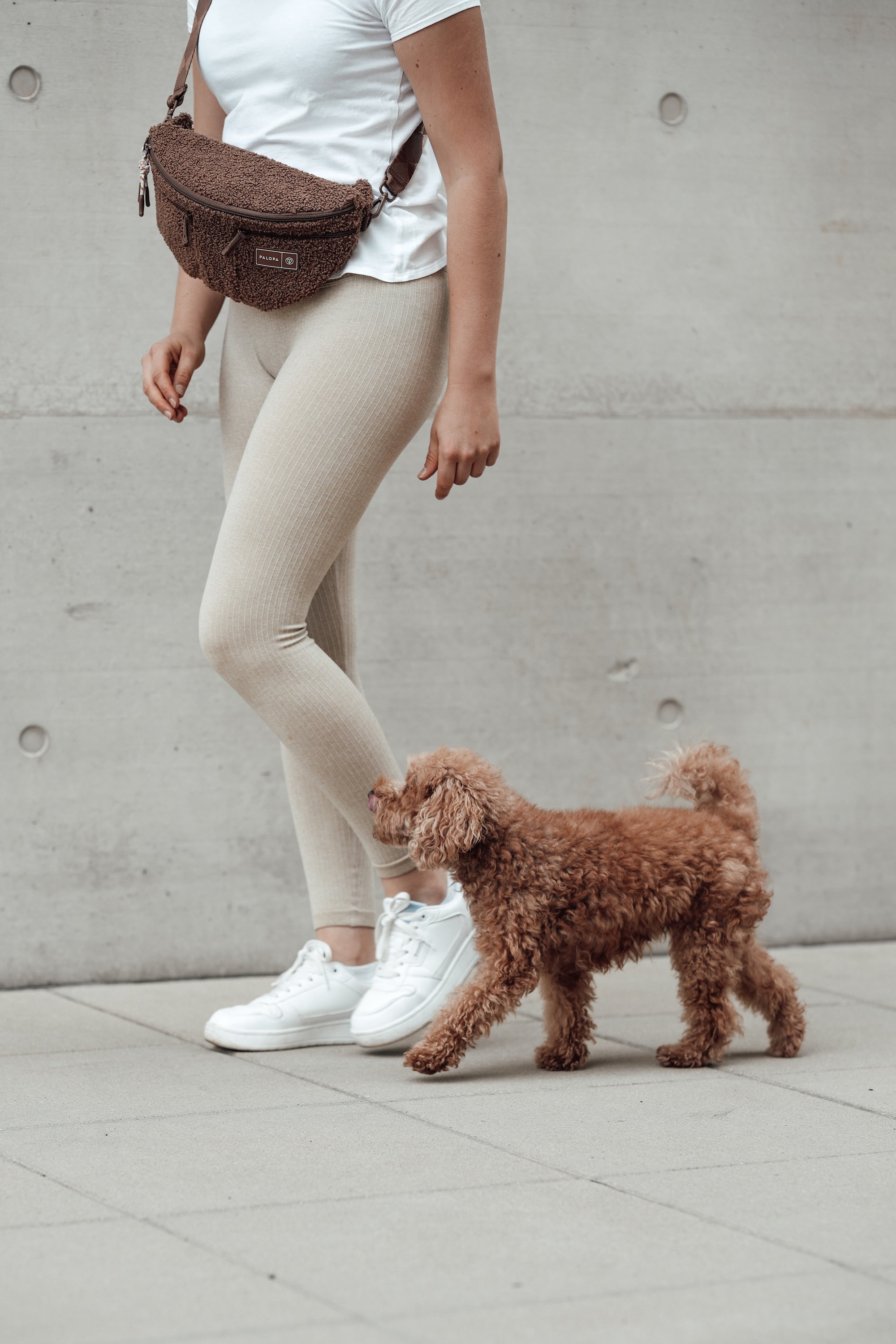 PALOPA Hunde Leckerlibeutel Emma Teddy Fleece Hunde Leckerlibeutel Hunde Gassitasche