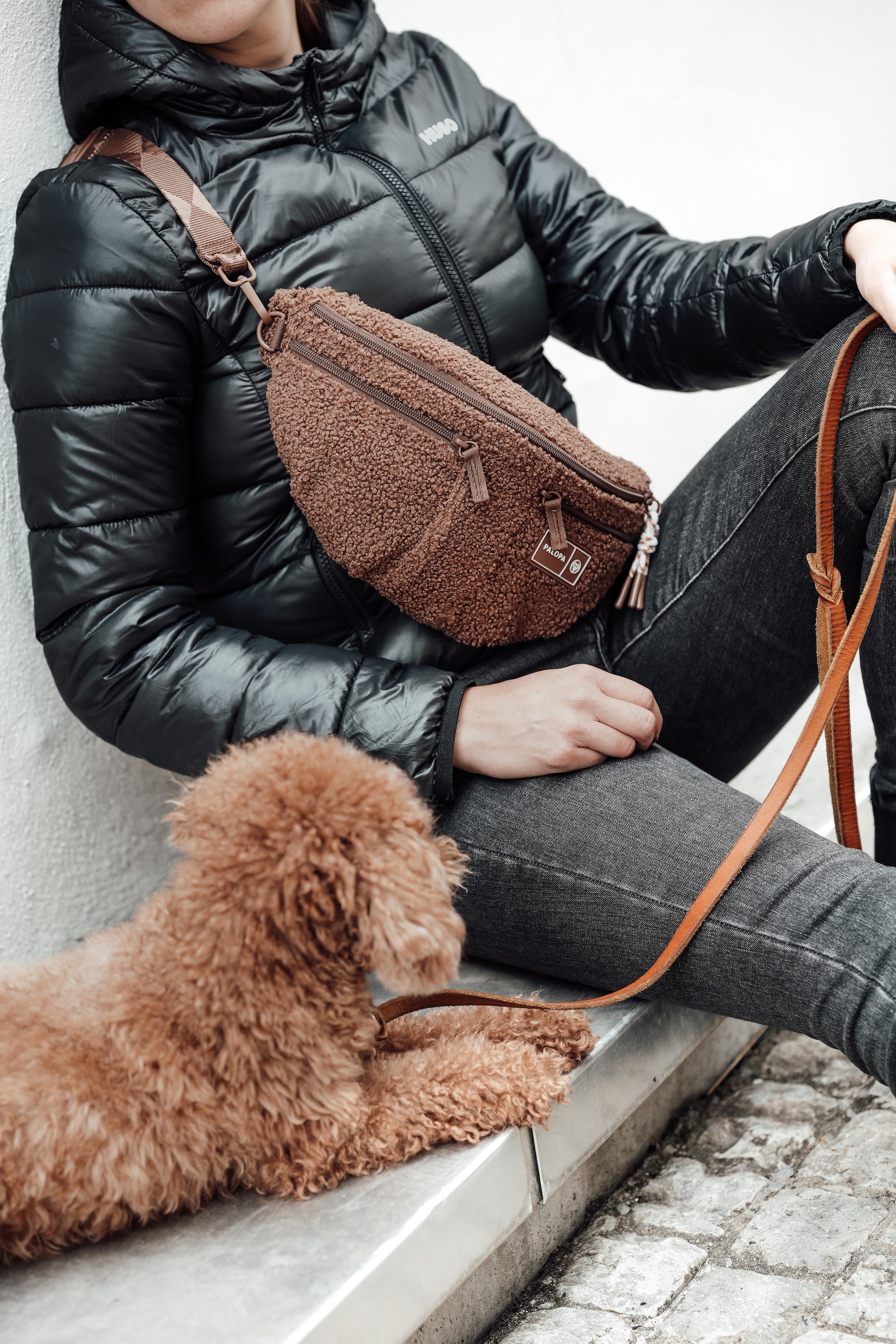 PALOPA Hunde Leckerlibeutel Emma Teddy Fleece Leckerlitasche Gassitasche waschbar