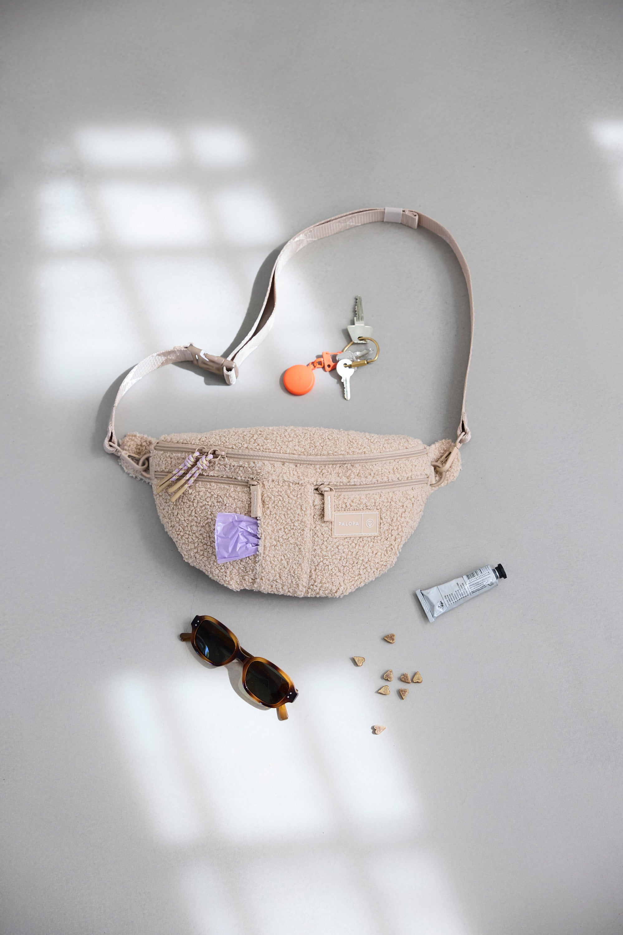 PALOPA Hunde Leckerlibeutel Teddy-Fleece Beige - Limited Edition Leckerlitasche Teddystoff Bouclé