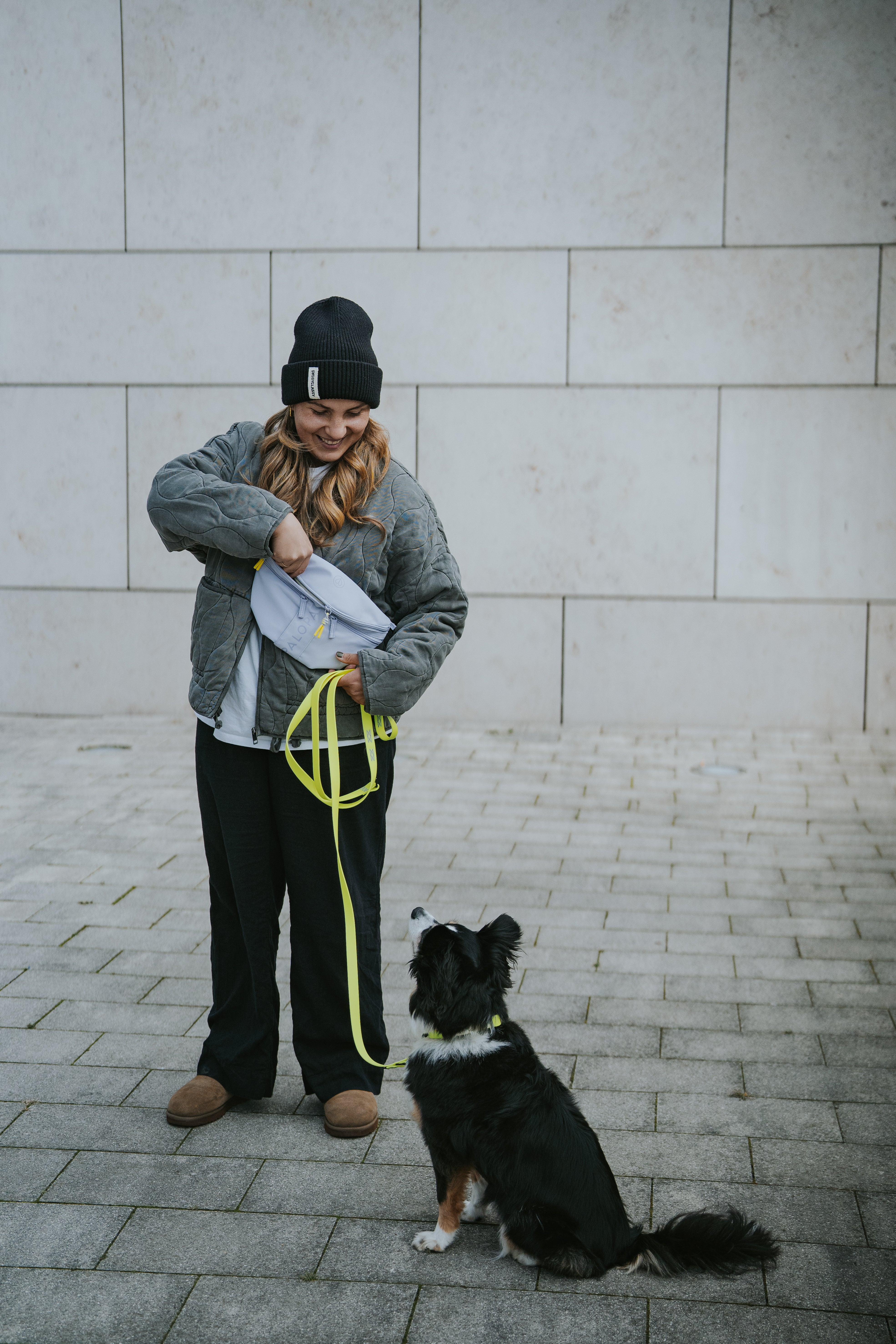 PALOPA Hunde Leckerlibeutel Emma Purple Leckerlitasche zum Umhängen Bauchtasche