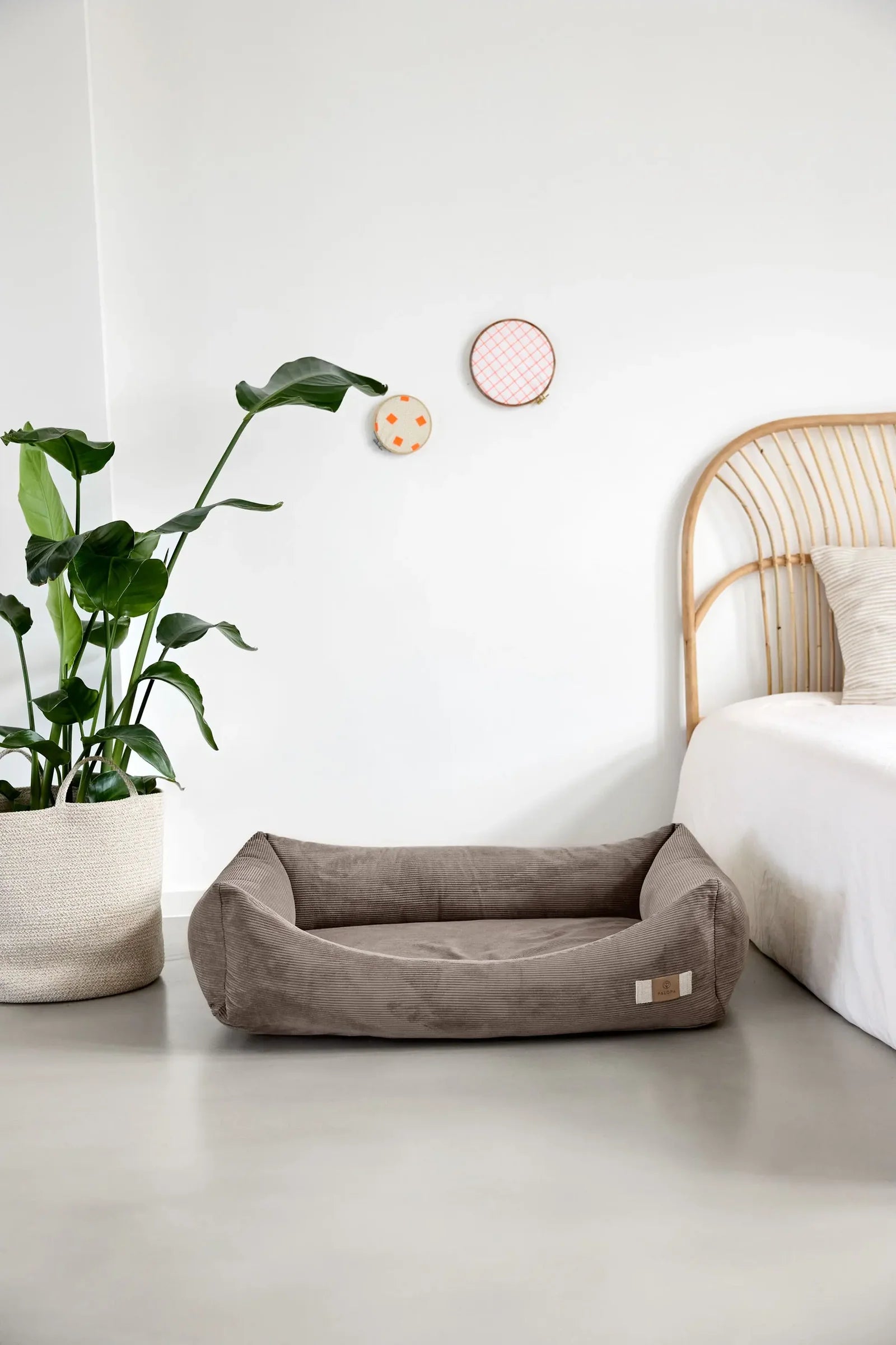 PALOPA Hundebett Cord Fred Braun Hundekissen waschbar formstabil