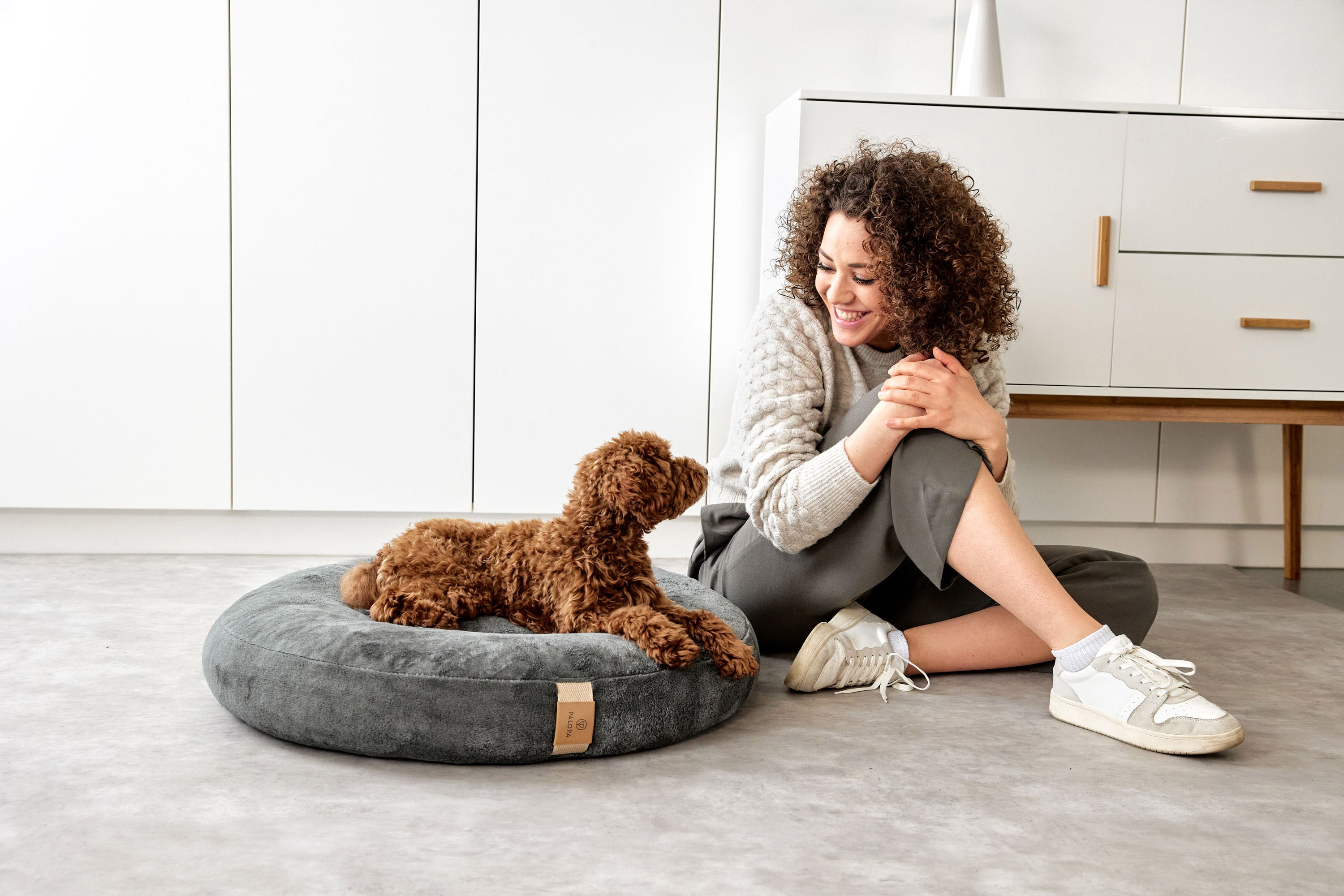 PALOPA Hundebett Donut Fippa Anthrazit graues Kuschelbett fuer Hunde