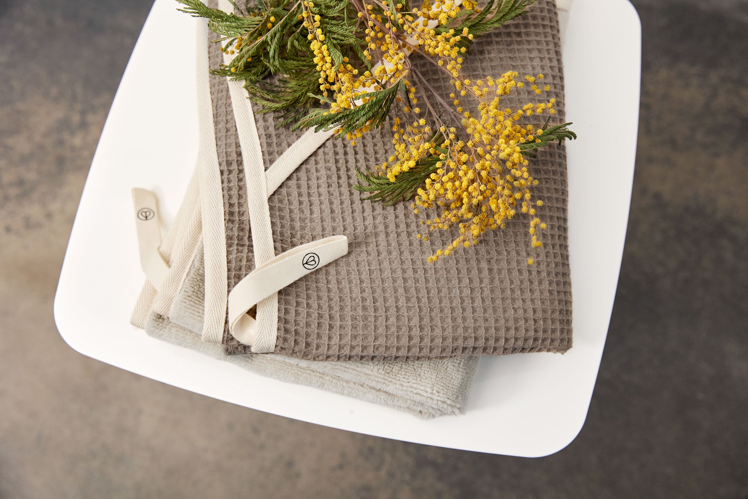PALOPA Hundehandtuch Nobs Taupe Waffelpique-Handtuch