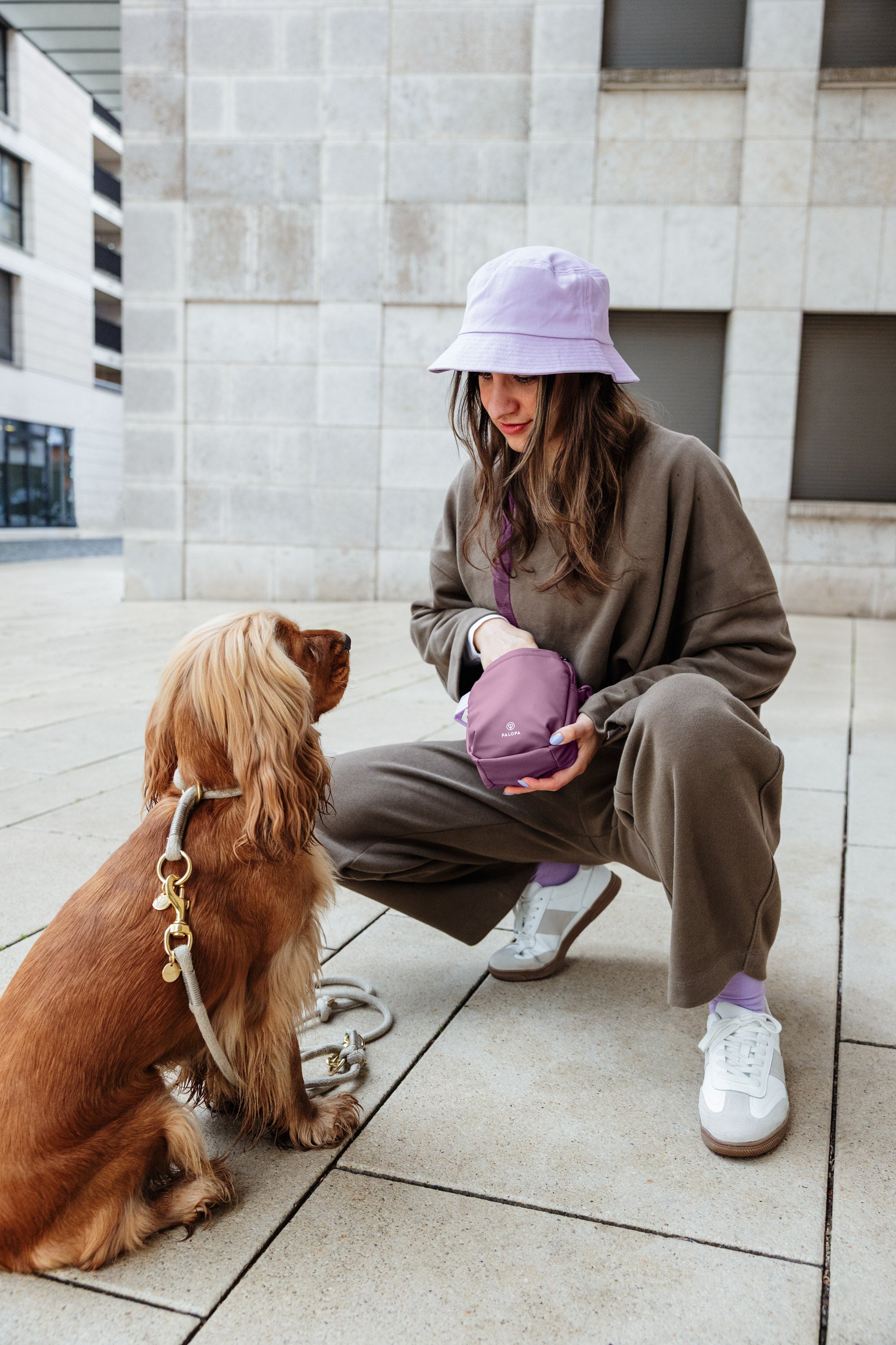 PALOPA Leckerlibeutel Greta Berry Leckerlitasche zum Umhängen Gassitasche verstellbar