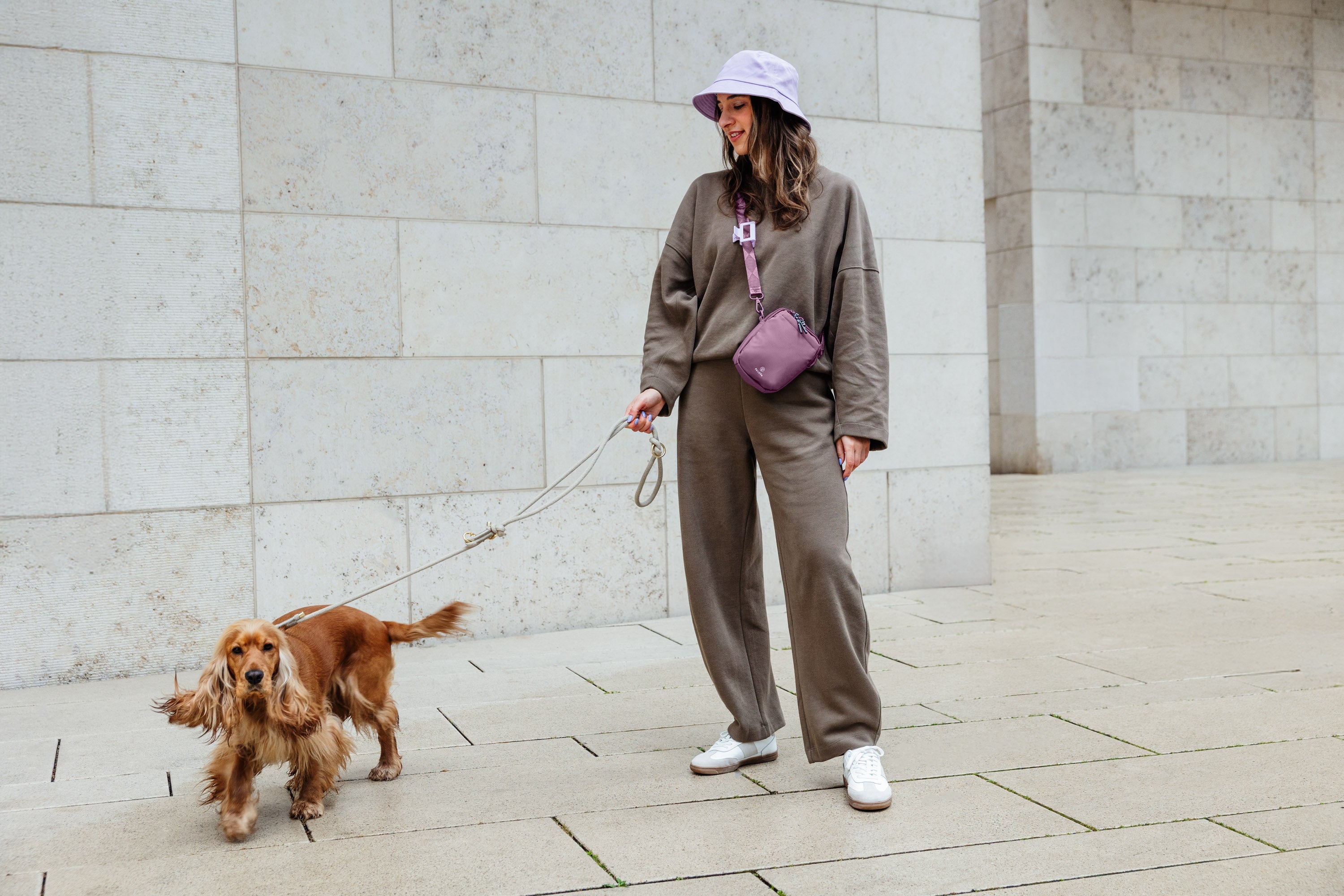 PALOPA Leckerlibeutel Greta Berry Leckerlitasche zum Umhängen Gassitasche waschbar