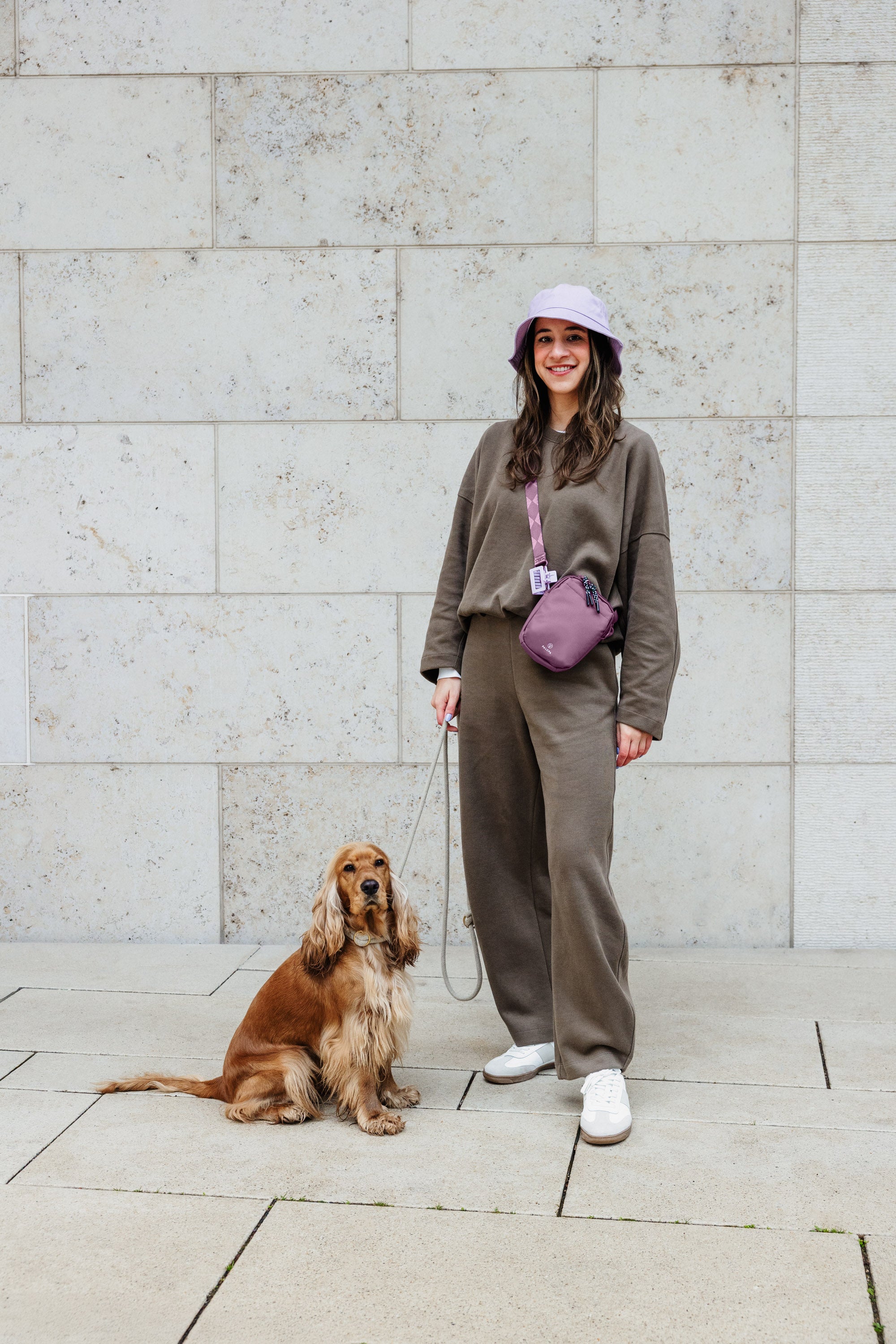 PALOPA Leckerlibeutel Greta Berry Leckerlitasche zum Umhängen Gassitasche wasserabweisend