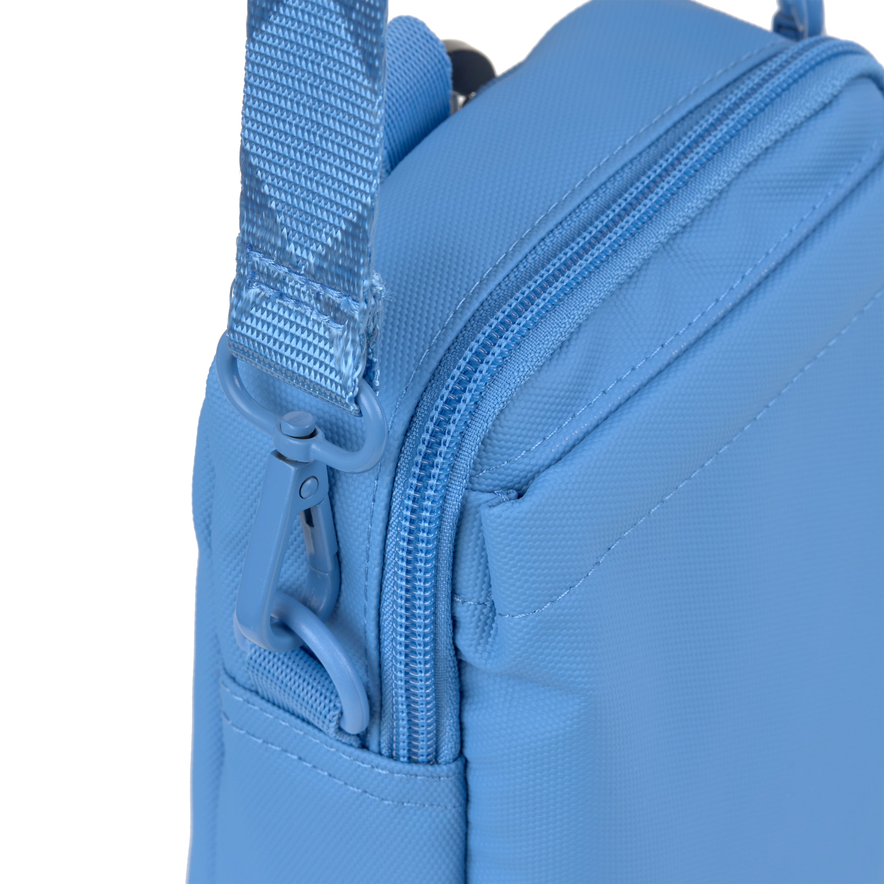 PALOPA Leckerlibeutel Greta Sky Blue Leckerlitasche für Hunde Crossbody Bag
