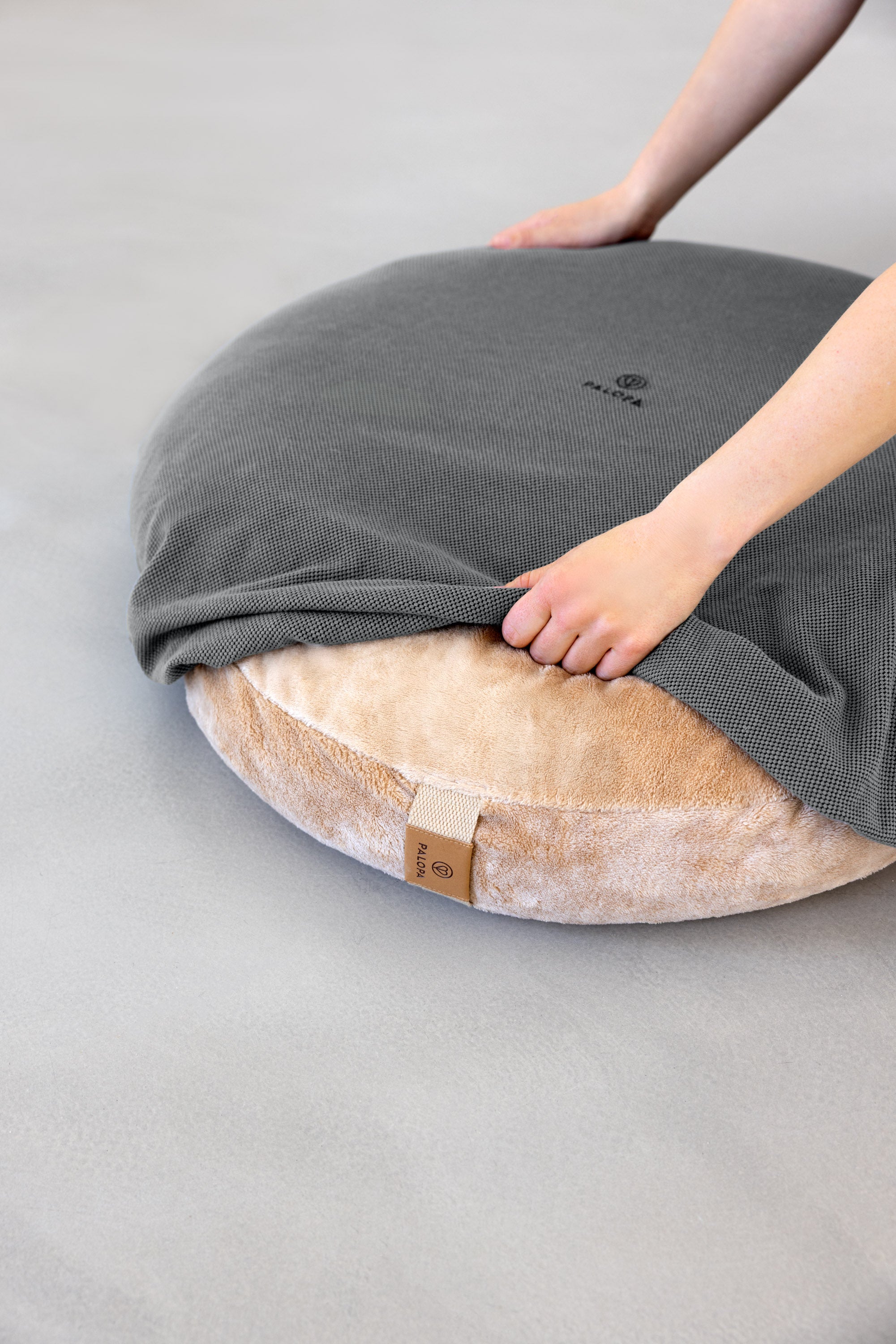 PALOPA Spannbezug Hundebett Donut Fippa Anthrazit Hundebett Hundekissen Bezug waschbar