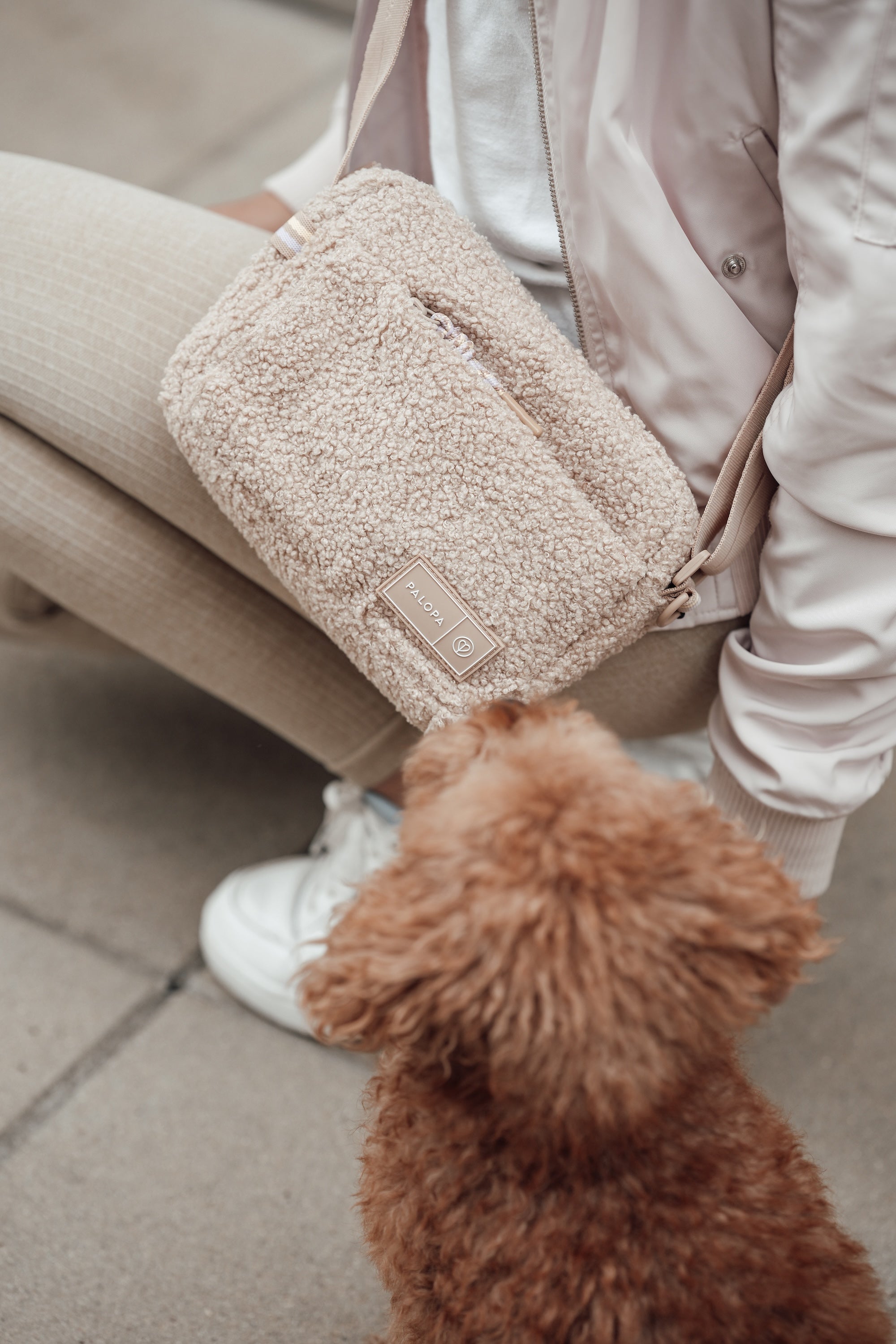 PALOPA Square Bag Noka Teddy Fleece Gassitasche Leckerlitasche