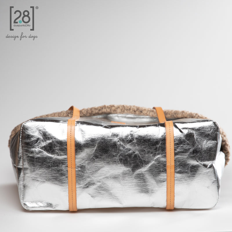 2.8 duepuntootto ANNIE wax paper dog bag silver boucle wool glänzende Hundereisetasche