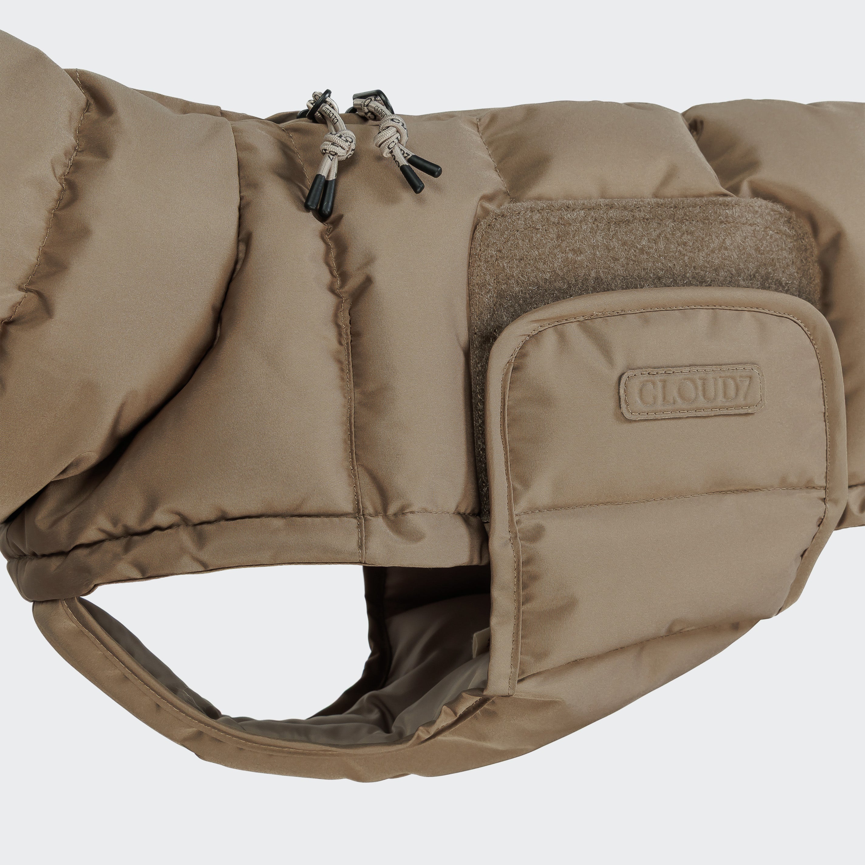 Cloud7 Hundemantel Dackel Alaska Sandy Brown Hundewintermantel