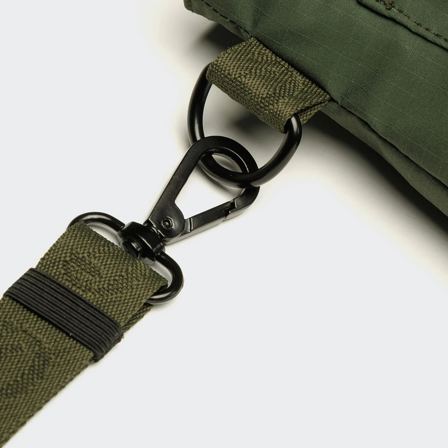 Cloud7 Leckerlibeutel AKTIV Olive Gassitasche für unterwegs 