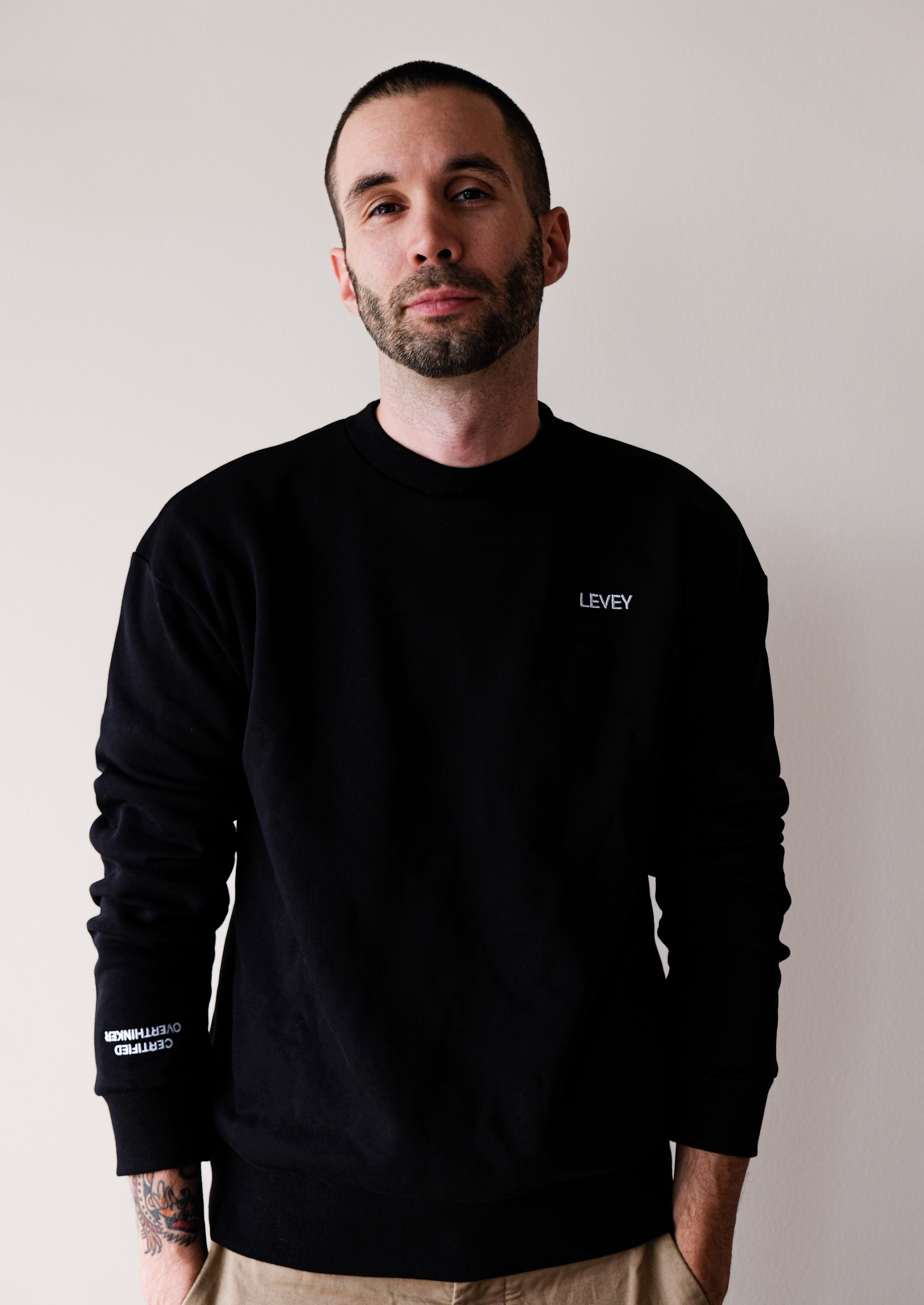 LEVEY PULLOVER BLACK - CALL IT A DOG WALK I CALL IT THERAPY Sweater für Hundemenschen 