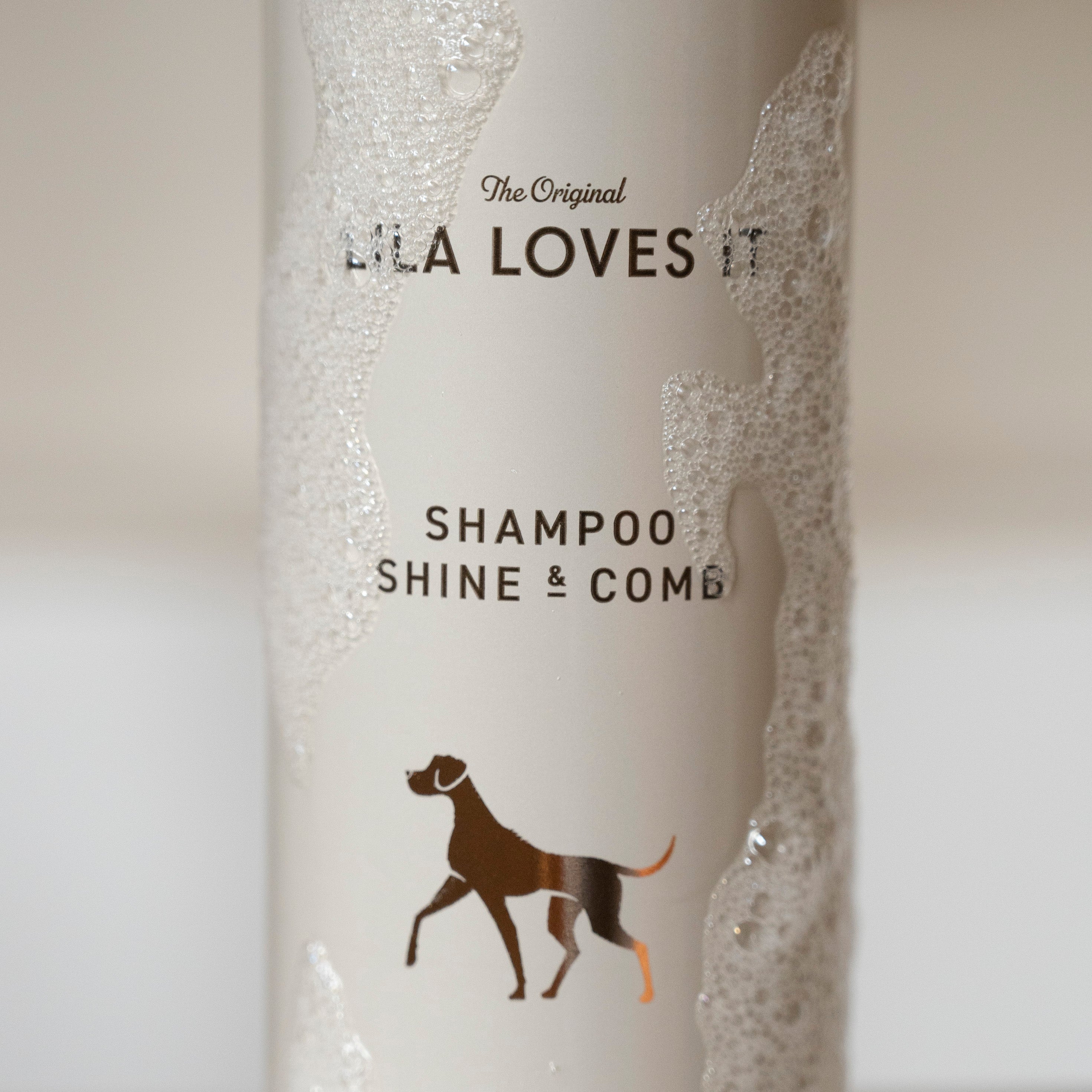 LILA LOVES IT Shampoo Shine & Comb Shampoo für Hunde Hundeshampoo natürliche Inhaltsstoffe
