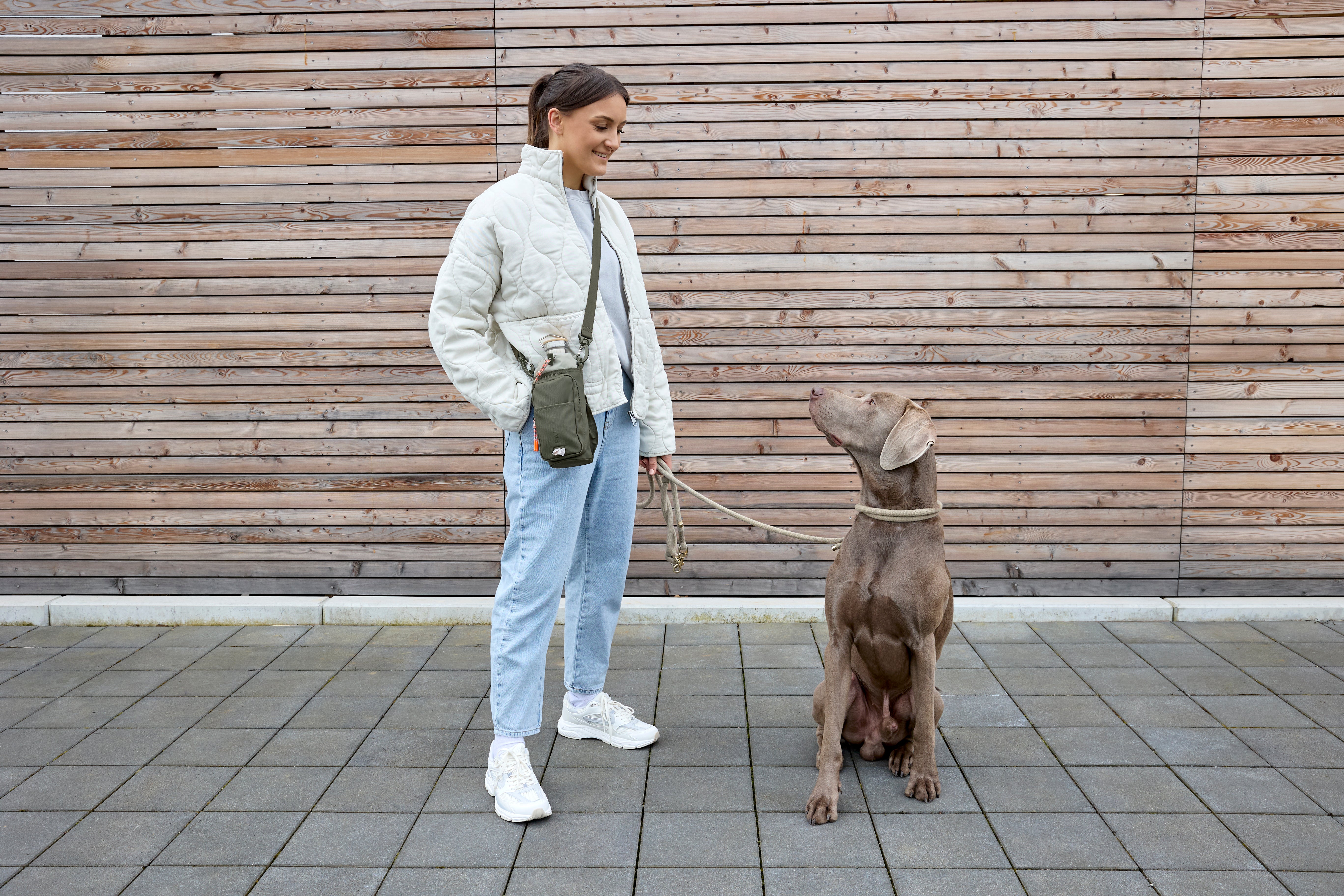 PALOPA Flaschen- und Leckerlitasche Boudi Dunkelgrün Hundetasche