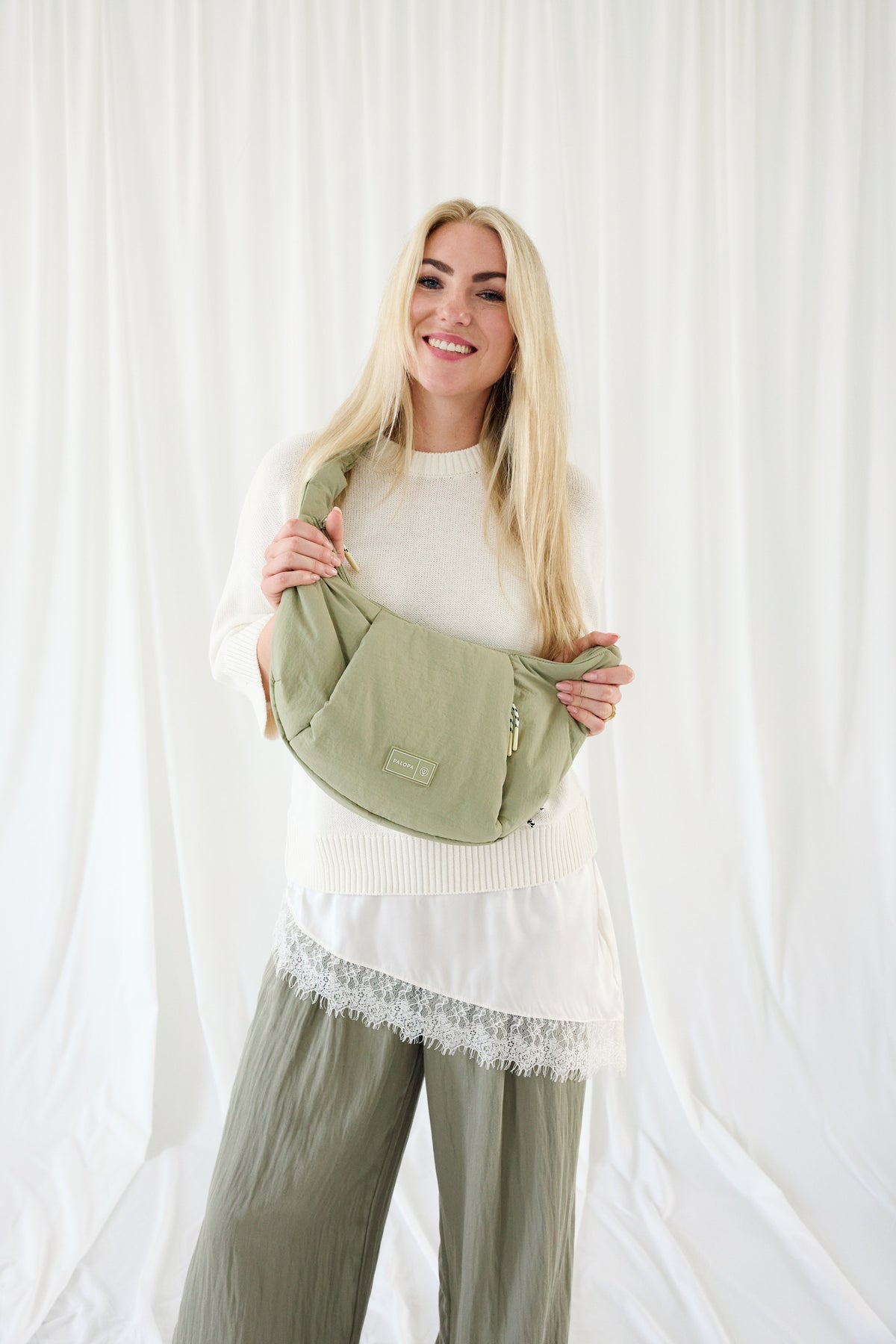 PALOPA Hunde Crossbody Bum Bag Panio Crinkled Pale Olive Gassitasche groß 9 Liter