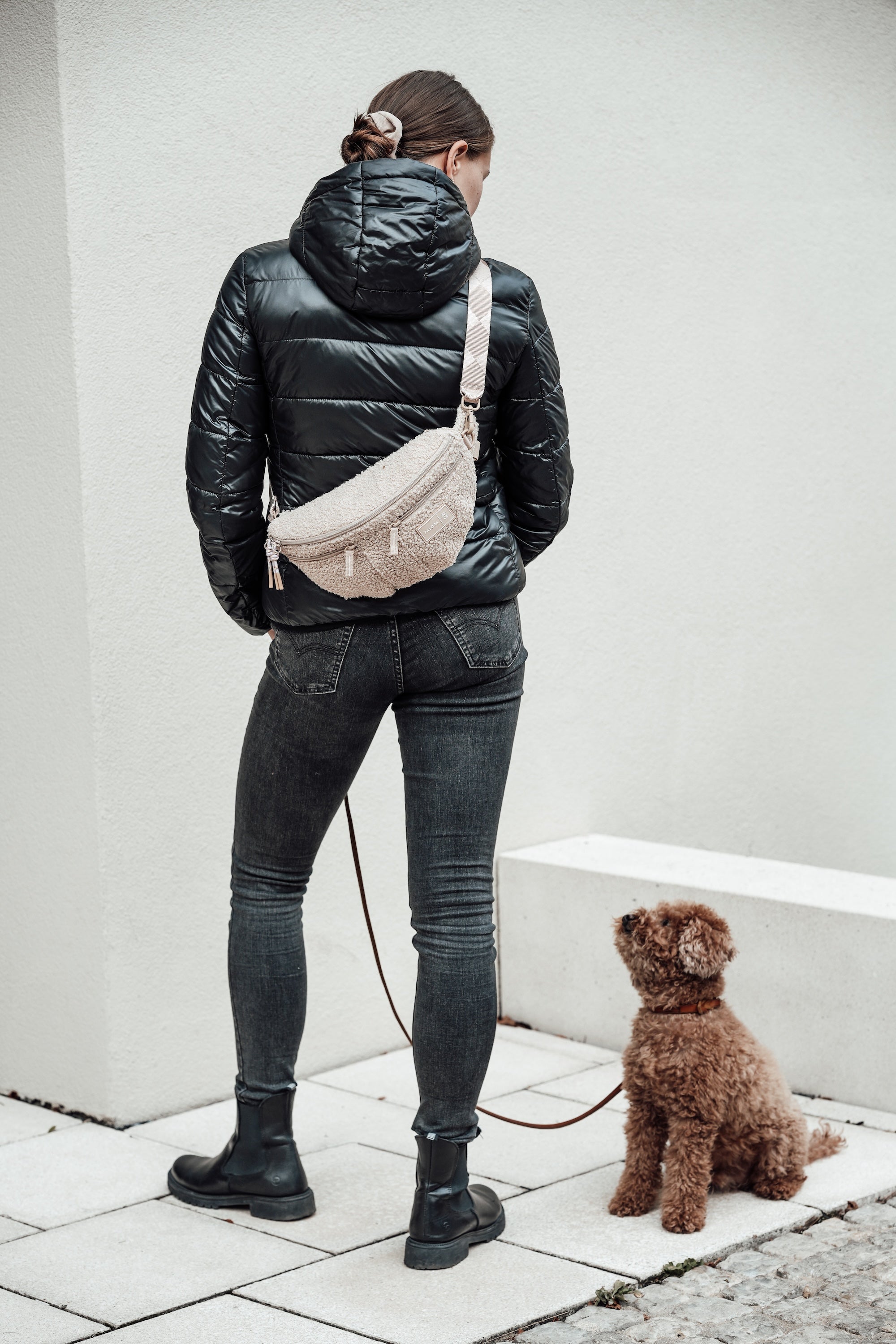 PALOPA Hunde Leckerlibeutel Emma Teddy Fleece Umhängetasche Gassigehen