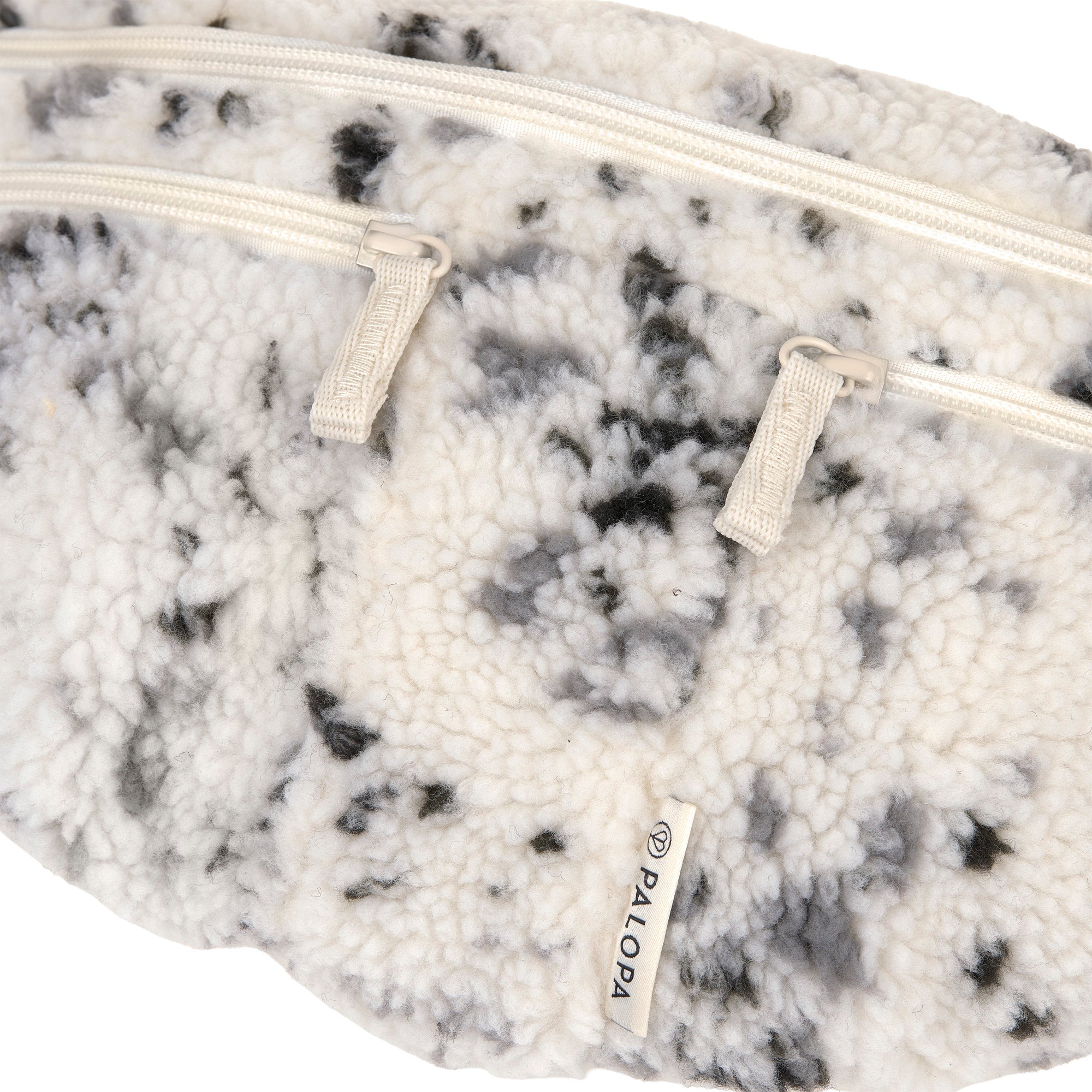 PALOPA Hunde Leckerlibeutel Emma Teddy-Fleece Speckled Creme Cross Body Bag