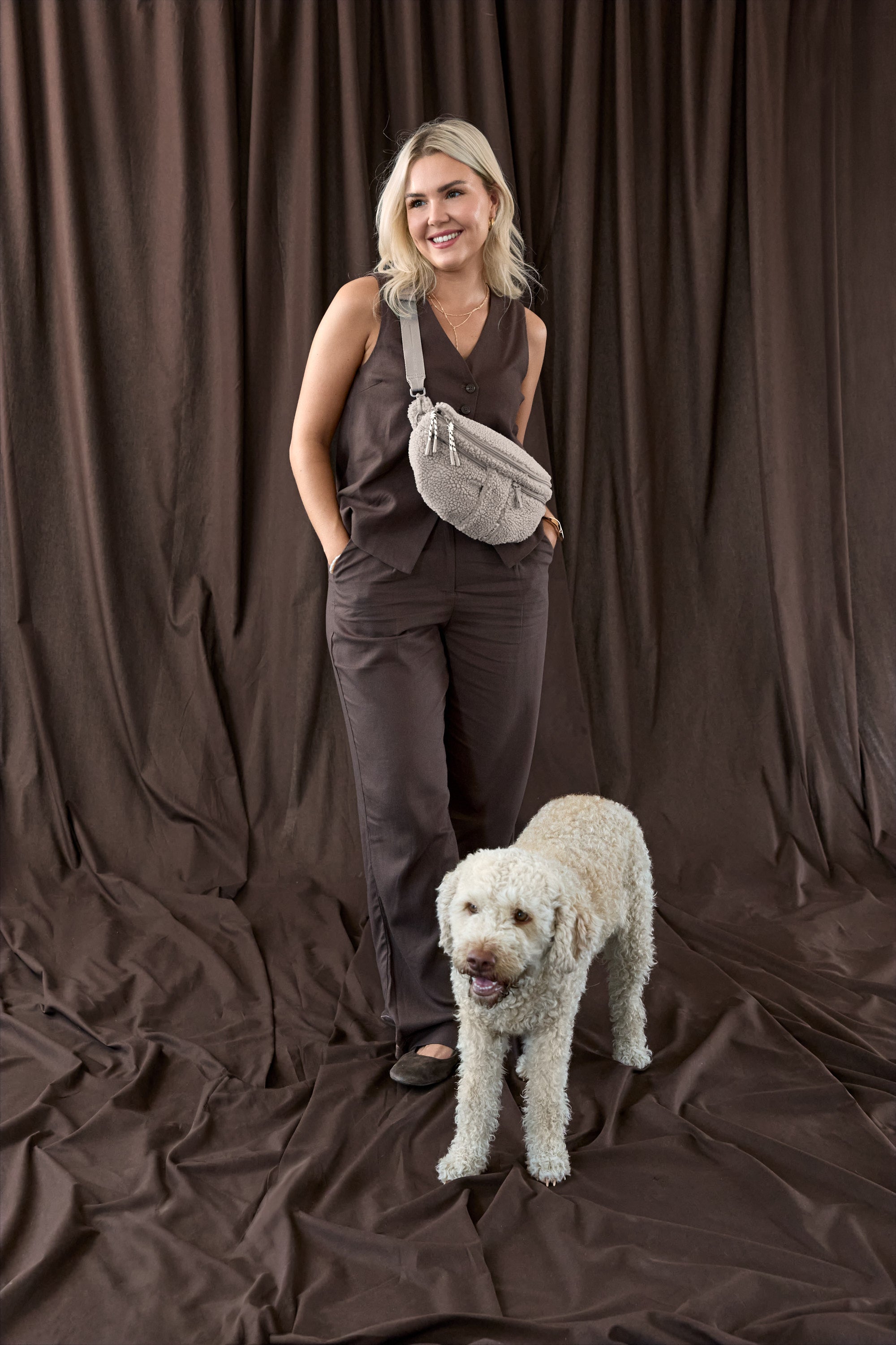 PALOPA Hunde Leckerlibeutel Emma Teddy-Fleece Taupe Gassitasche Hund
