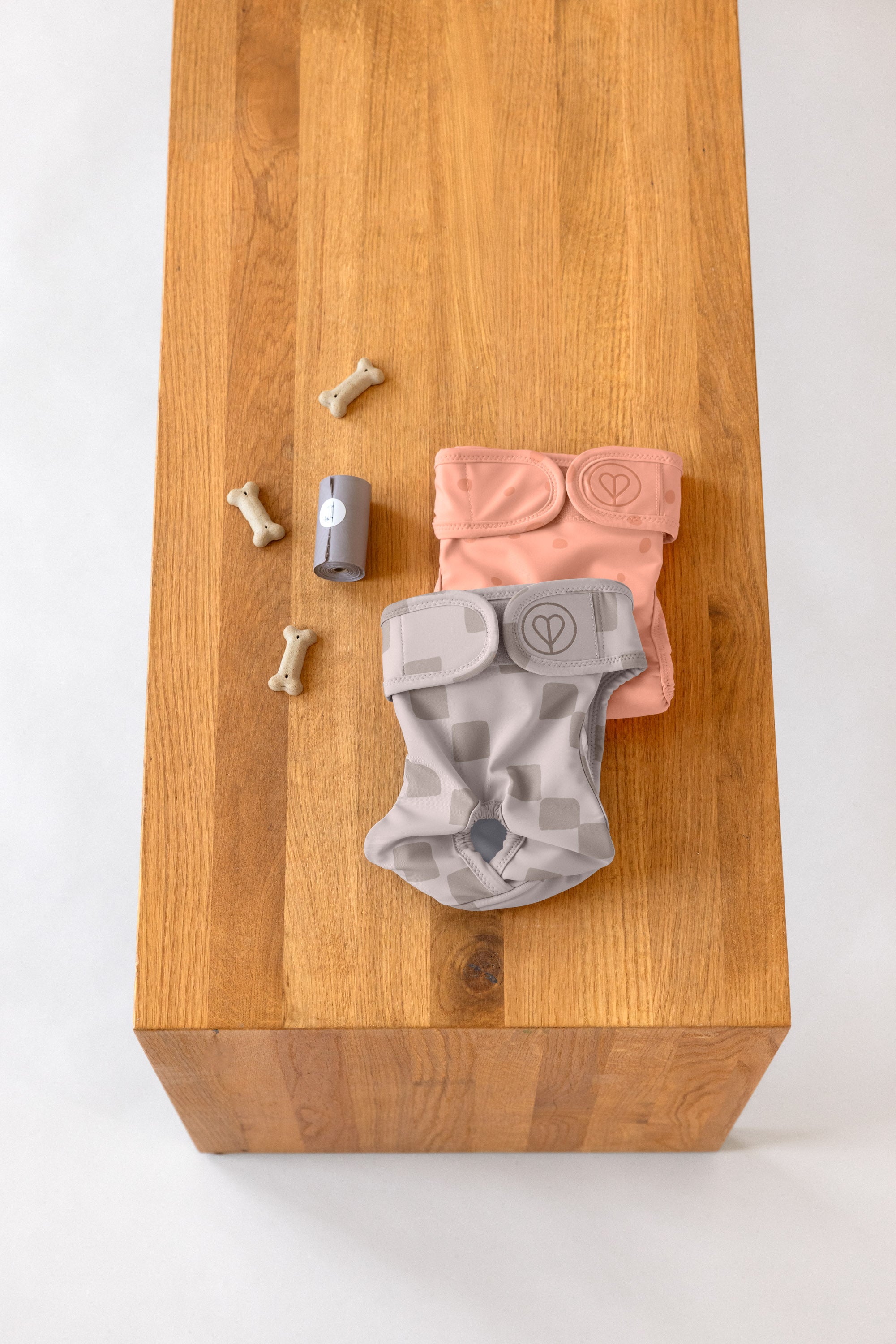 PALOPA Läufigkeitshöschen Dog Diaper Glan Dots Peach Läufigkeitshose Hund