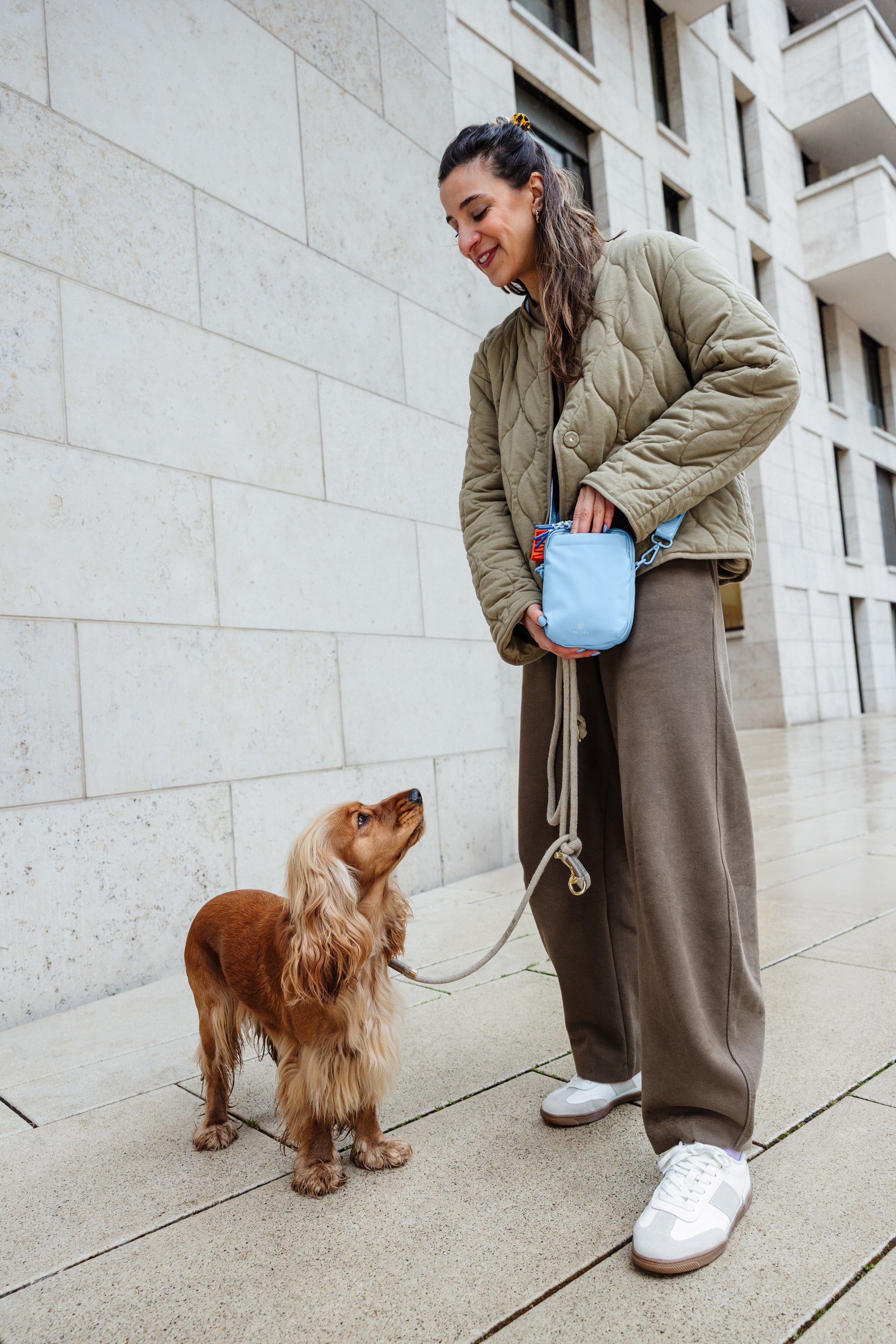 PALOPA Leckerlibeutel Greta Light Blue Gassitasche Leckerlitasche wasserabweisend Crossbody Bag Hundetraining