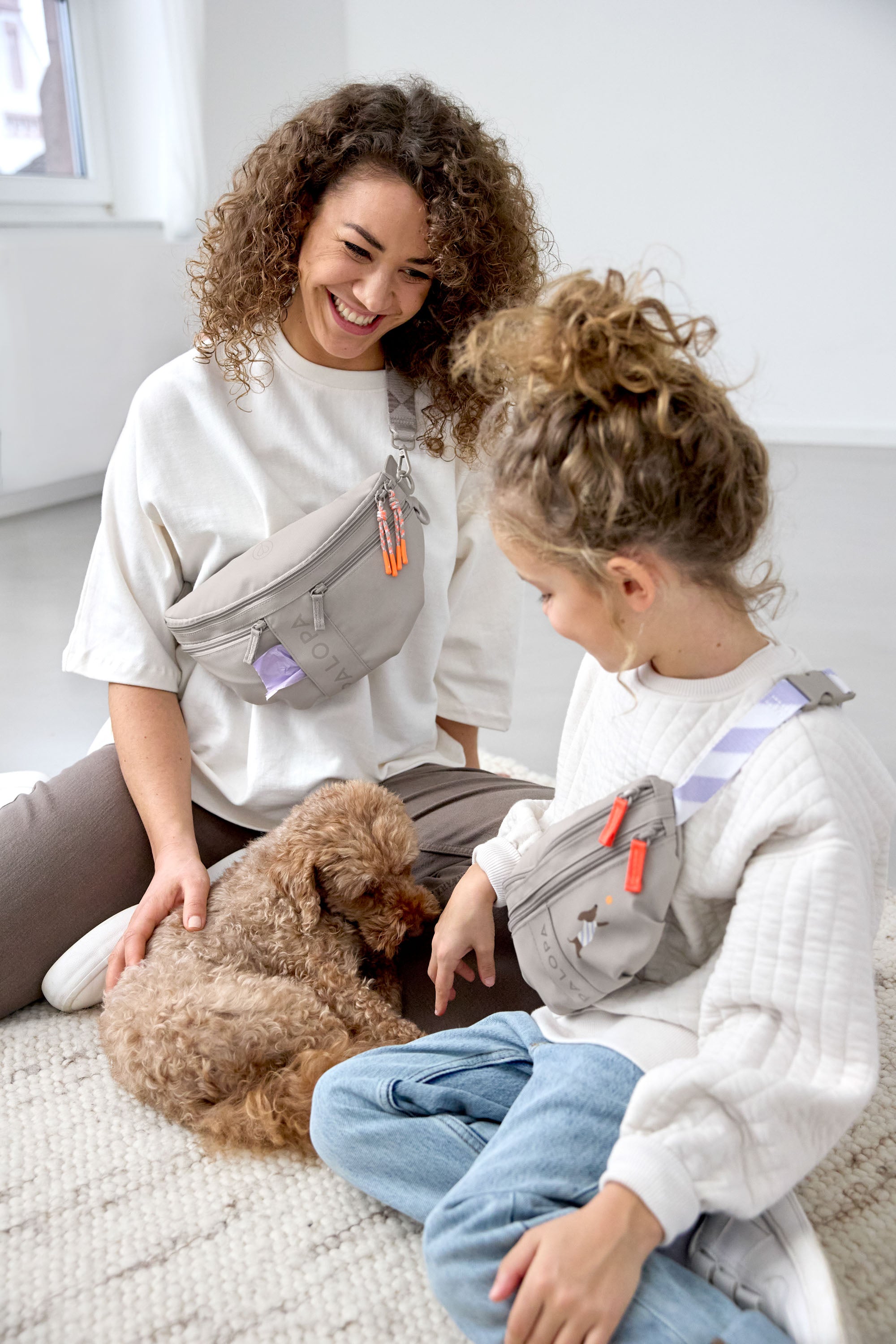 PALOPA Leckerlibeutel Mini Enja Taupe
Leckerlibeutel für Kinder