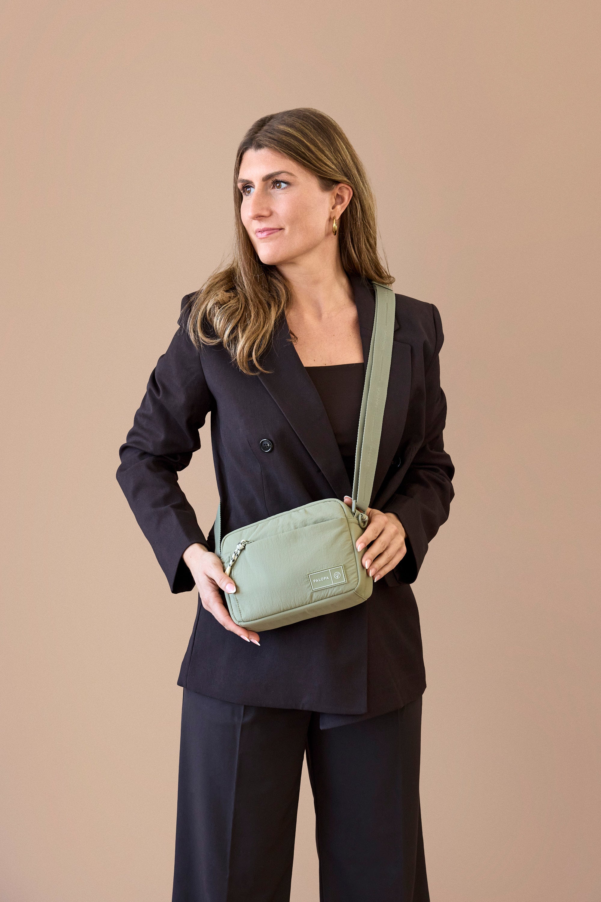 PALOPA Square-Bag Noka Crinkled Pale Olive Hundetasche