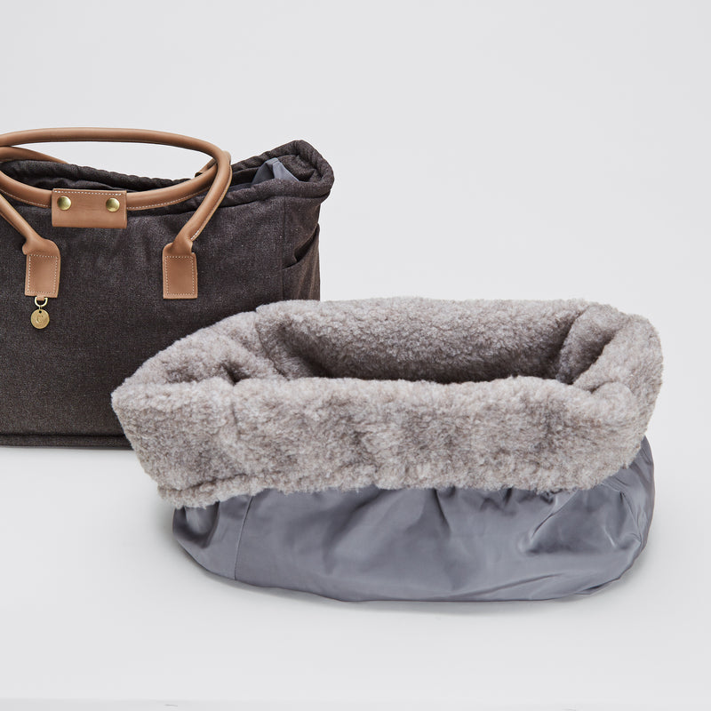 Cloud7 Hundetasche Como Heather Brown Unterwegs mit Hund